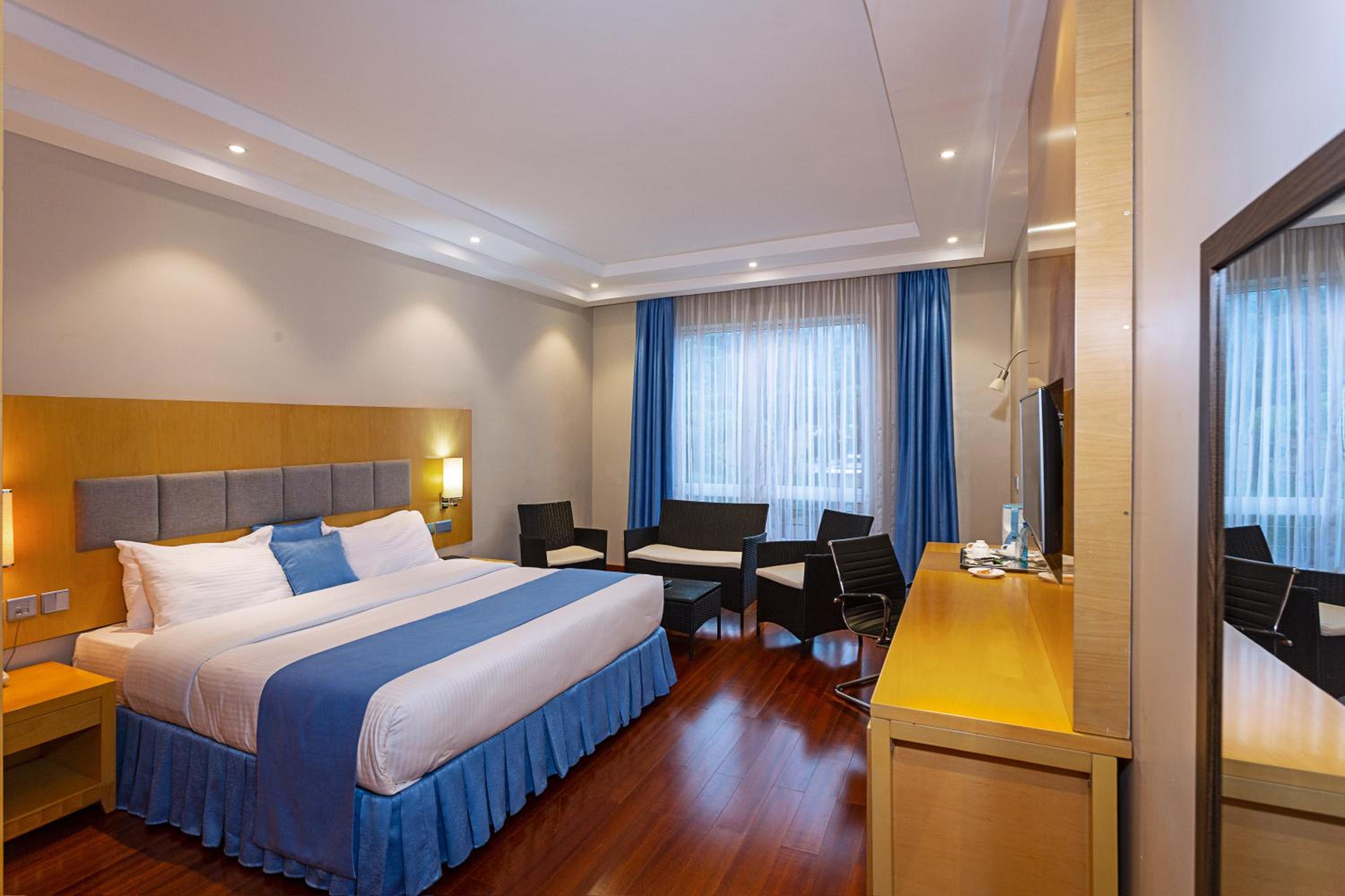 Junior Suite - Photo 11