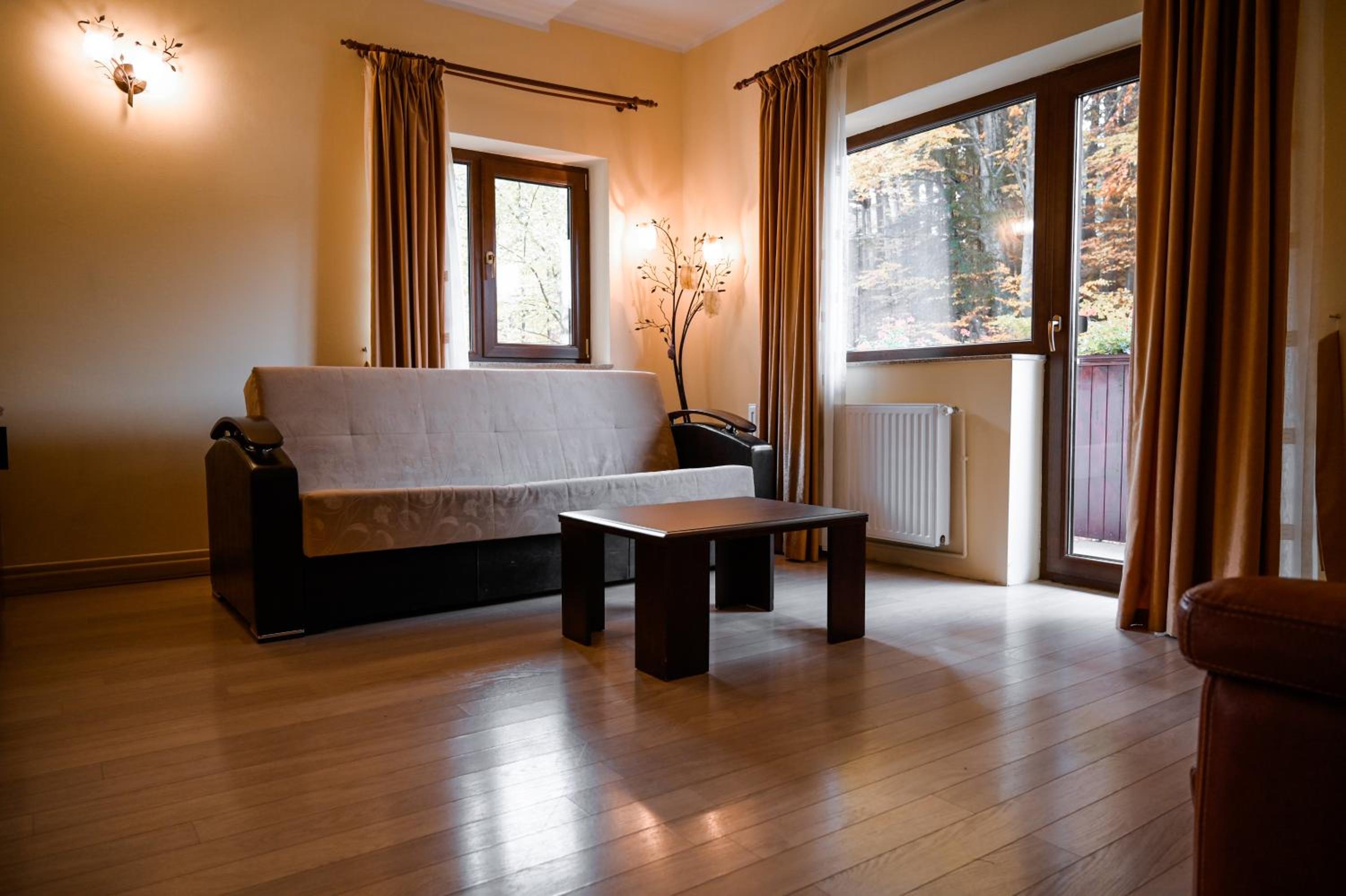 One-Bedroom Suite photo 1