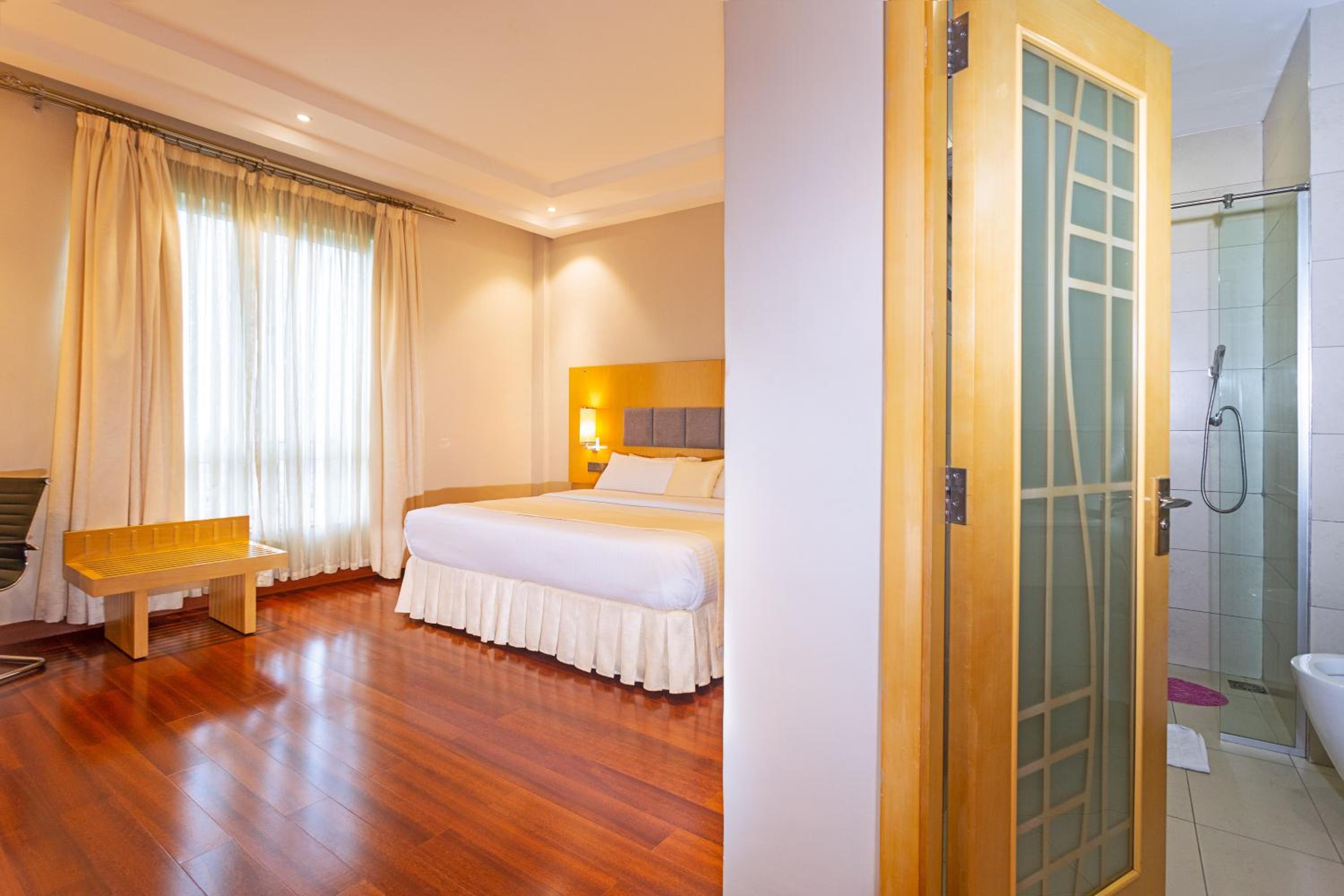 Deluxe Single Room