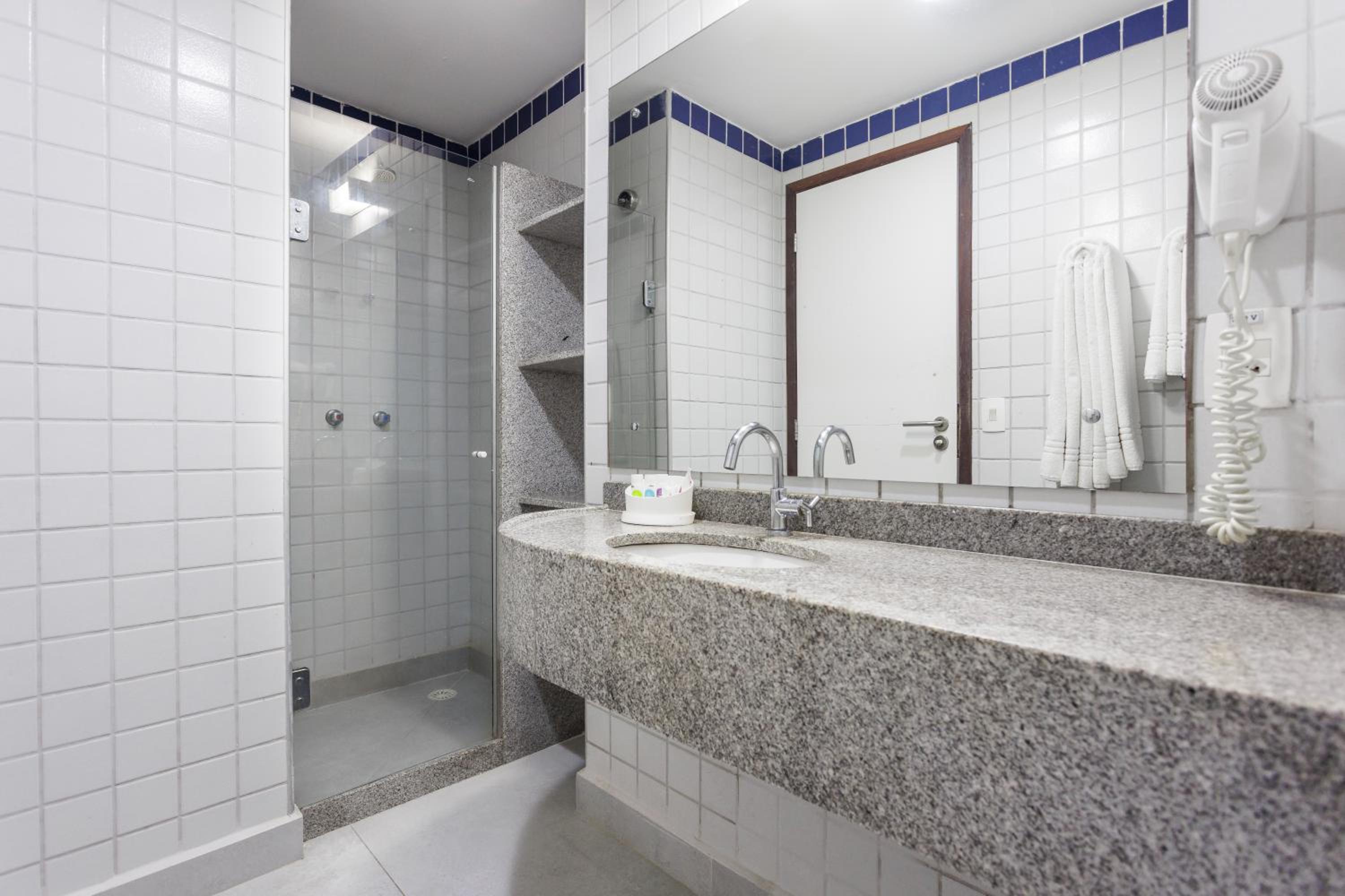 Quarto Econômico