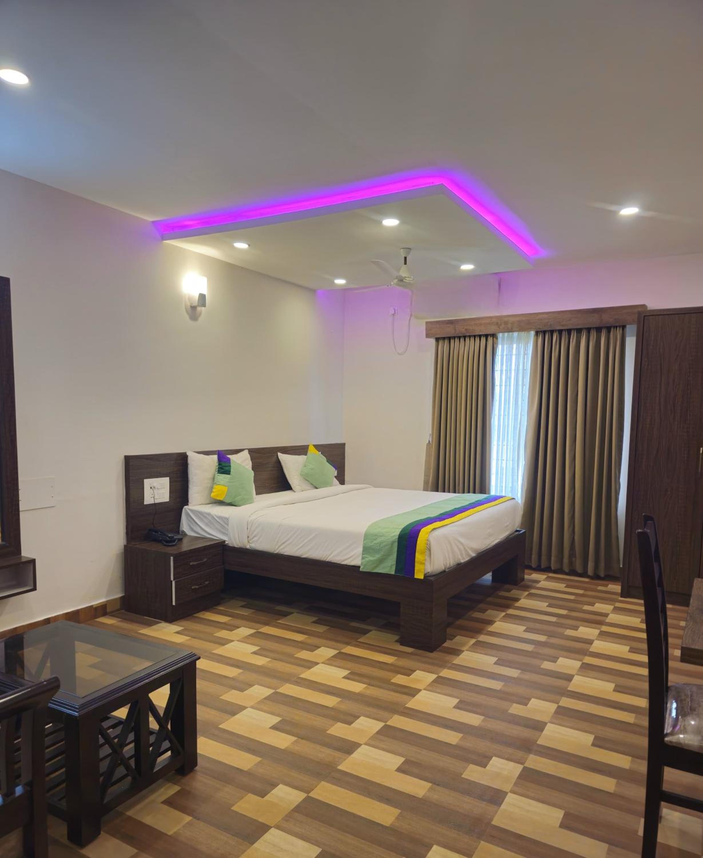 Deluxe Family Room - Photo 3