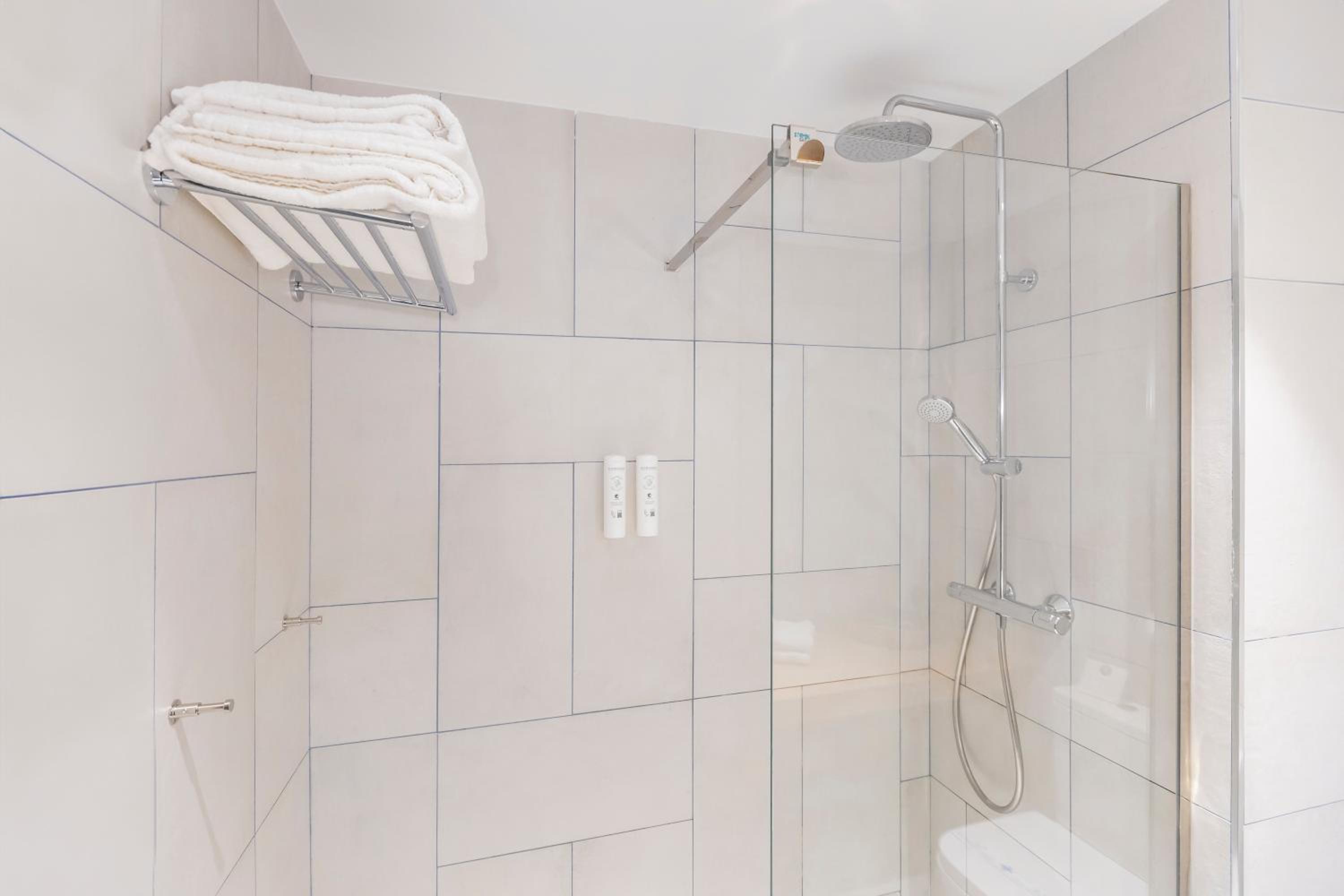 Superior Double or Twin Room with Sea View - Photo 7