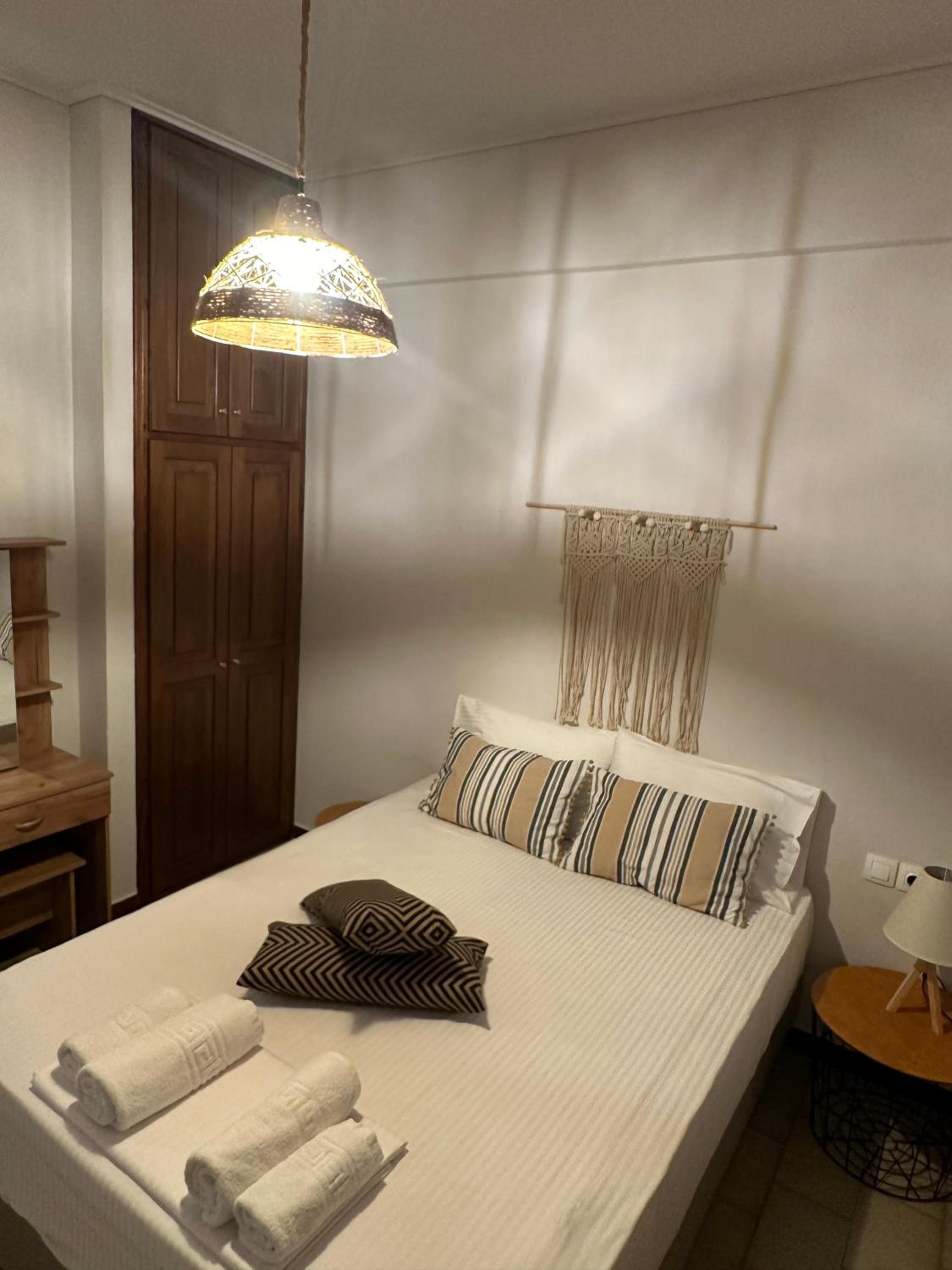 Apartment with Terrace - Photo 9