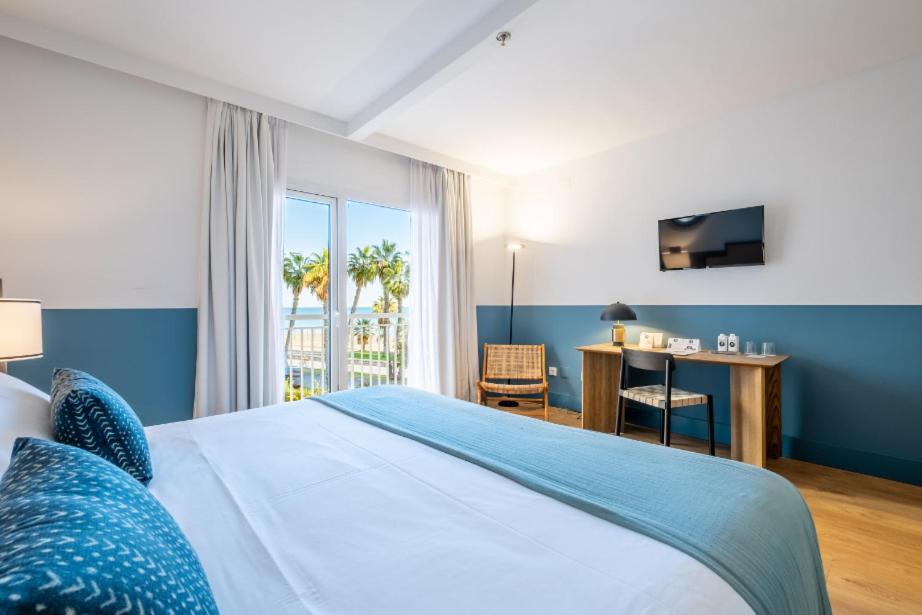Double or Twin Room with Sea View photo 2