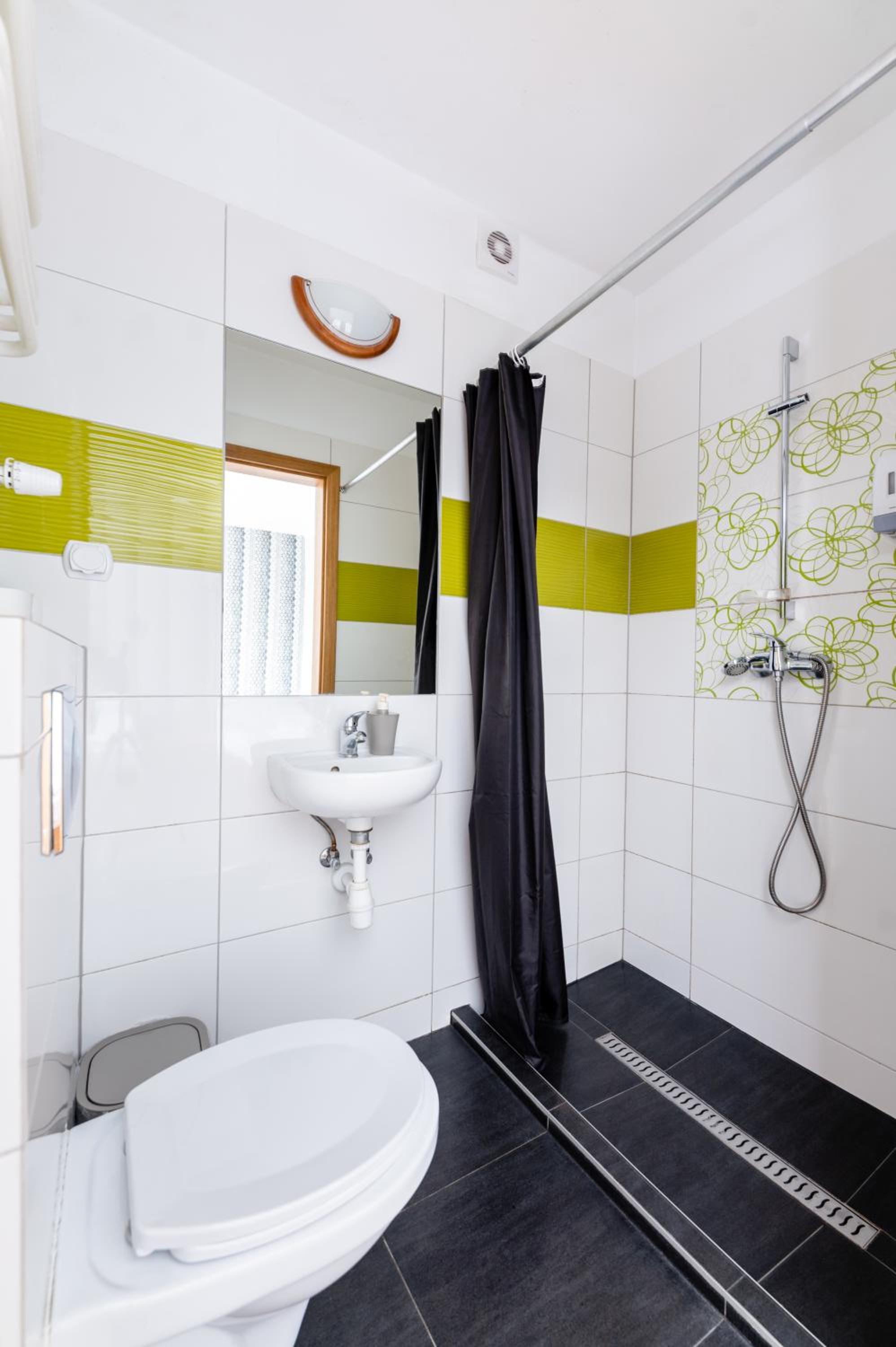 Triple Room - Photo 5