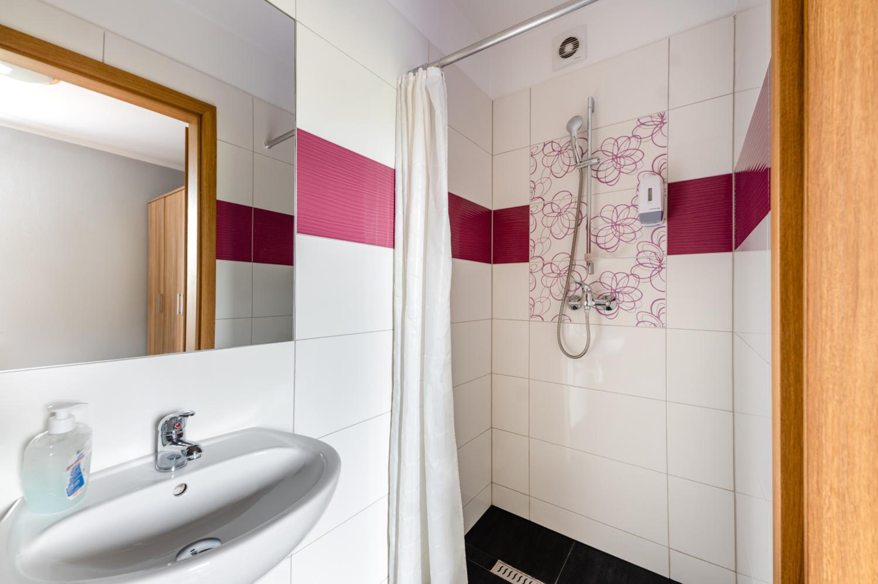 Junior Suite - Photo 11