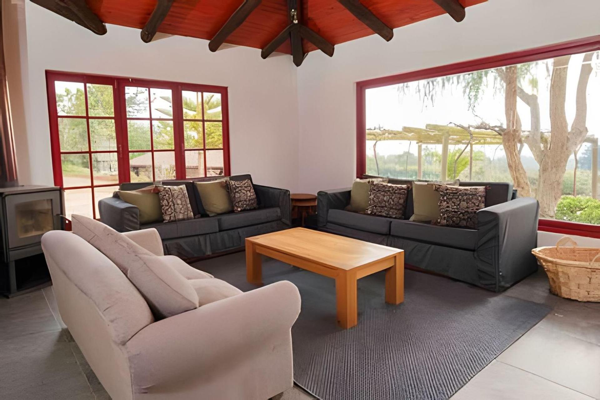Four-Bedroom House photo 1