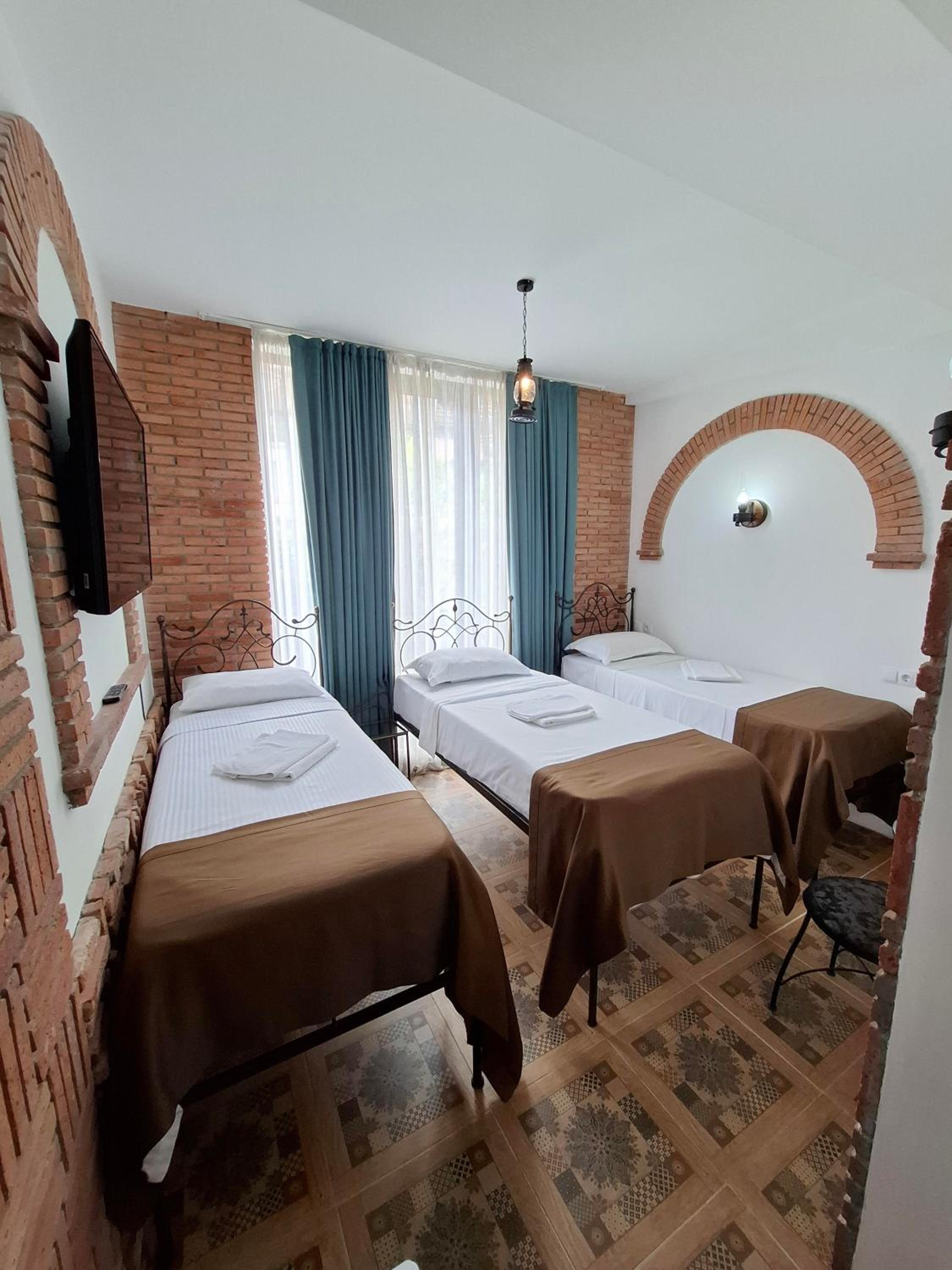 Comfort Triple Room