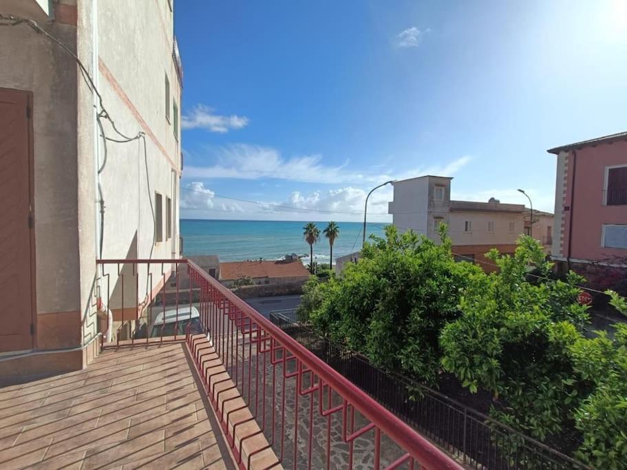 Apartment with Balcony photo 2