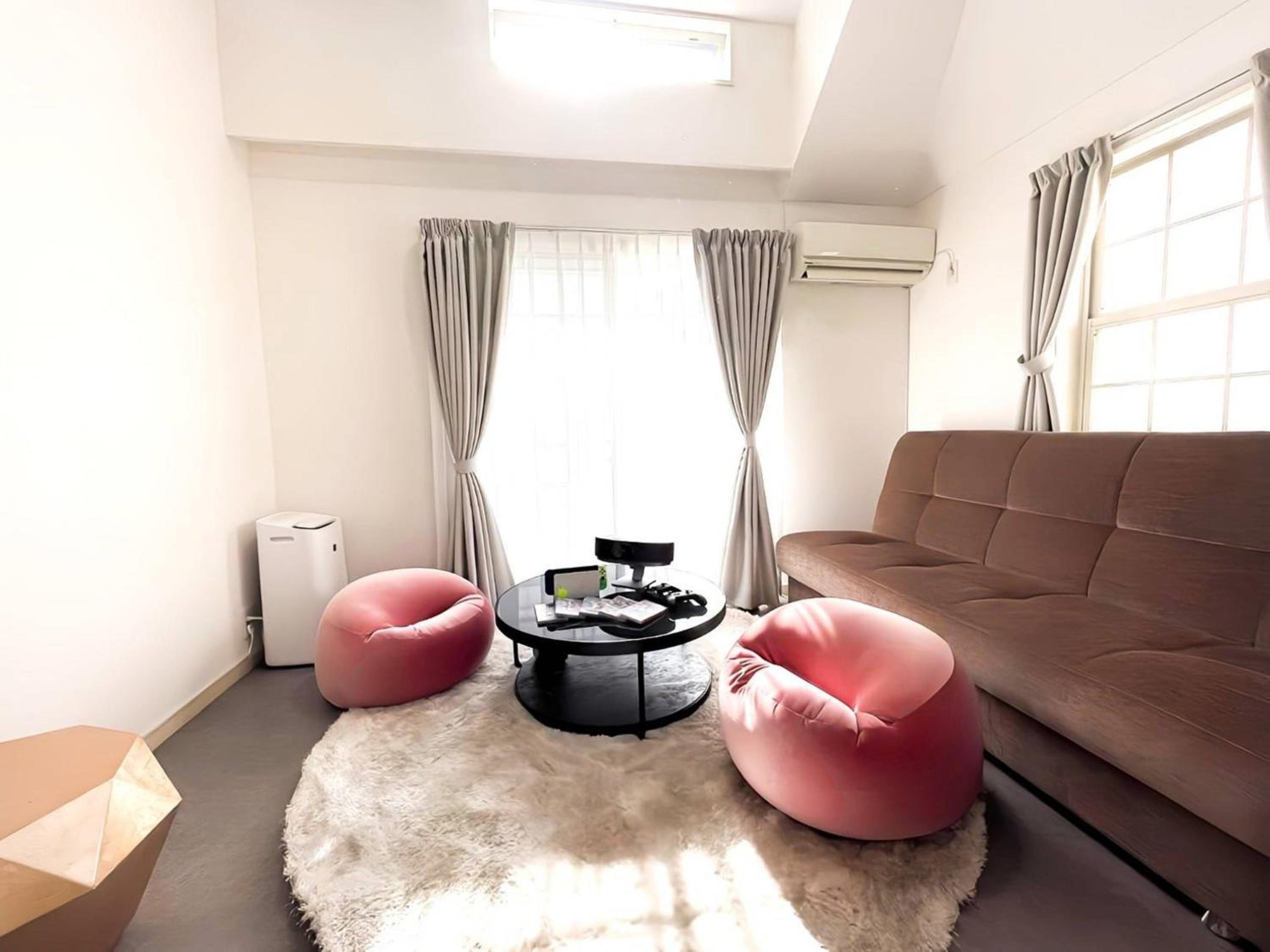 One-Bedroom Apartment photo 3