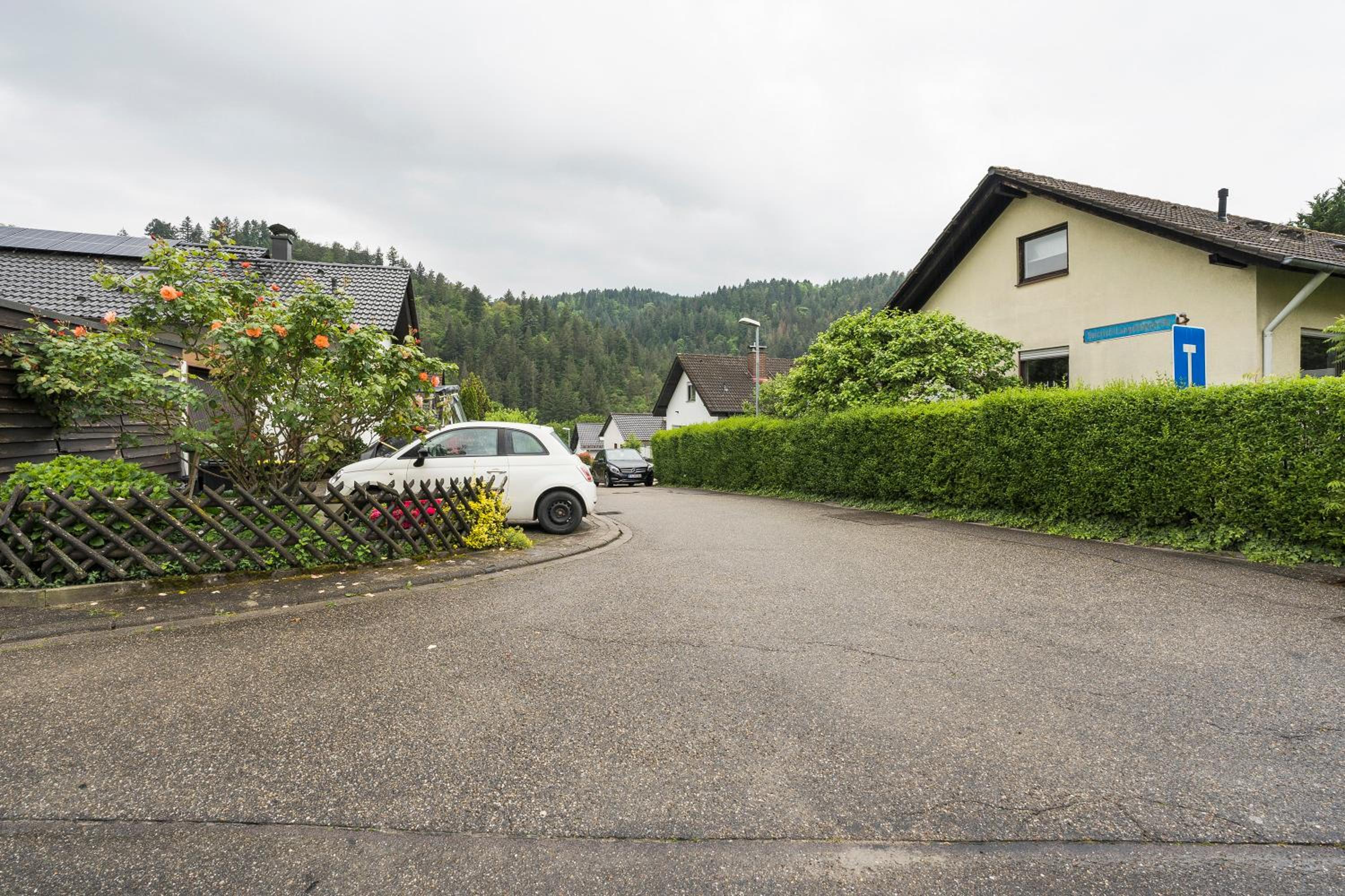 One-Bedroom Apartment with Garden View photo 3