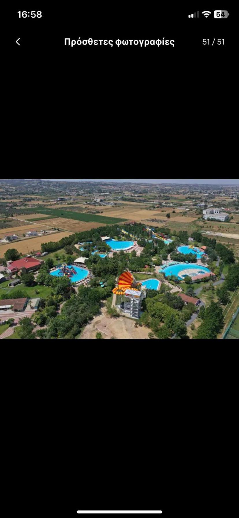 Villa photo 3
