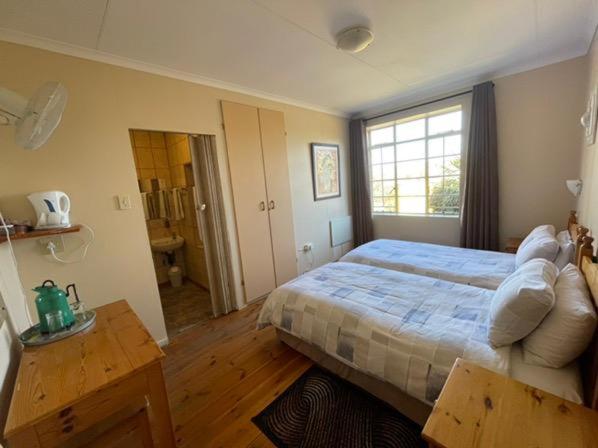 Standard Twin Room photo 3