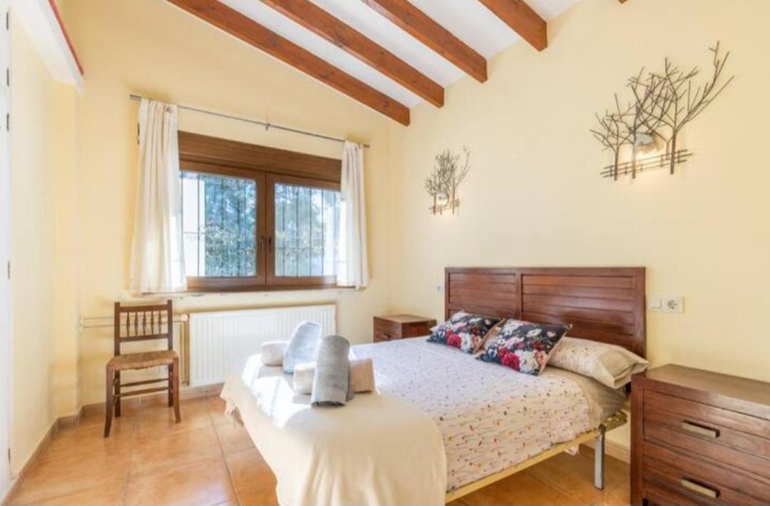 Casa de cuatro habitaciones