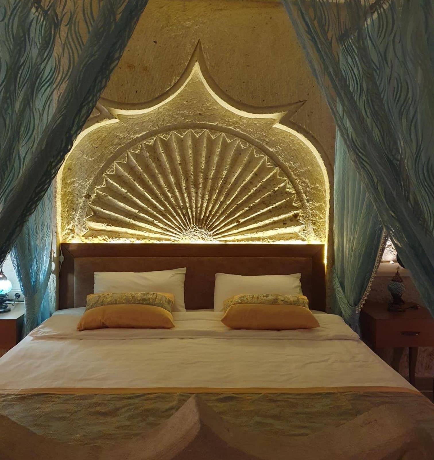 Deluxe Junior Suite - Photo 1