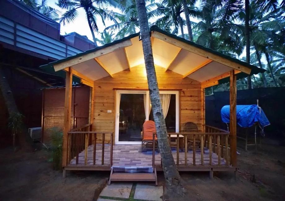Bungalow with Garden View photo 2
