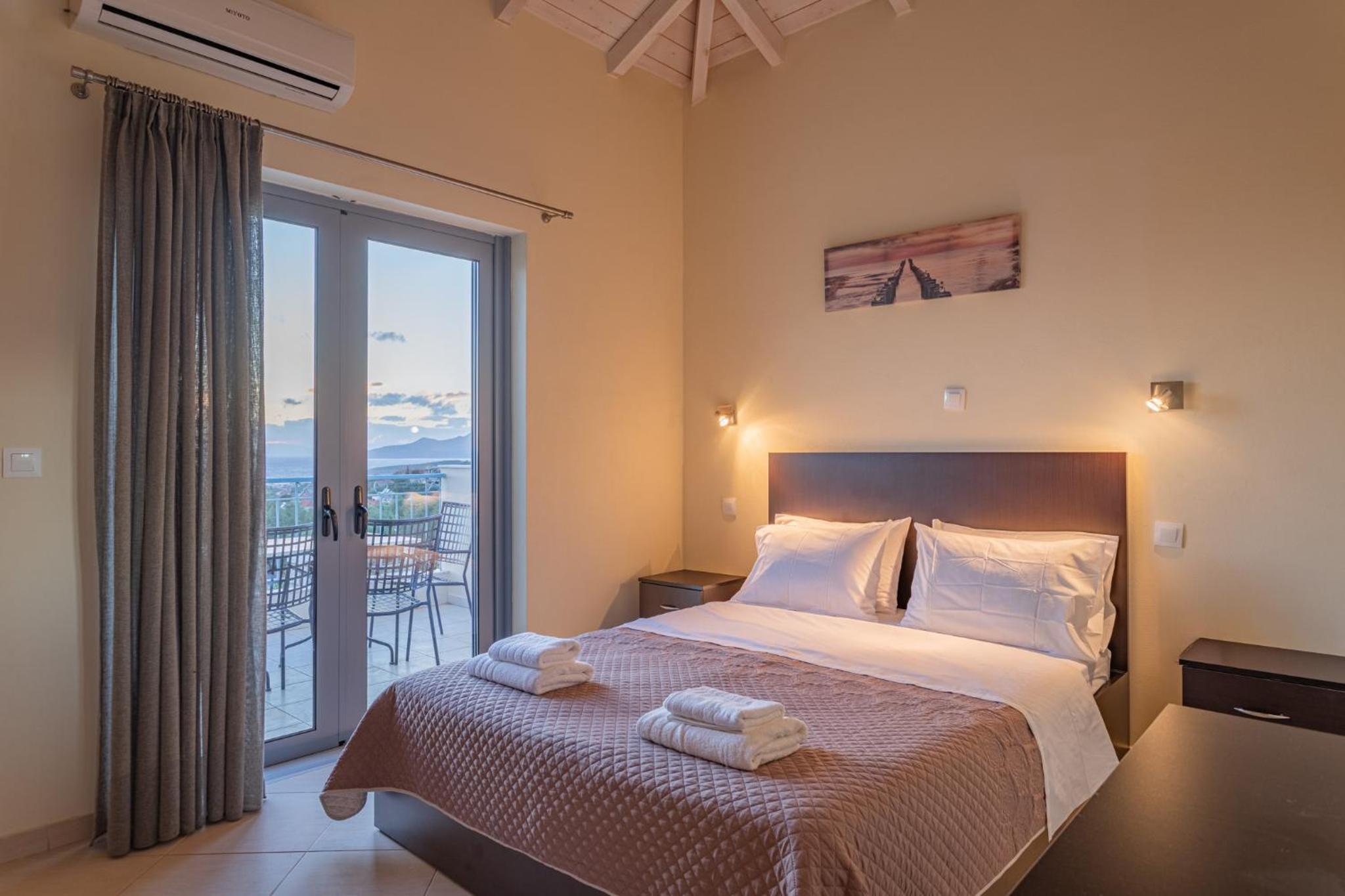 Superior One-Bedroom Apartment with Balcony