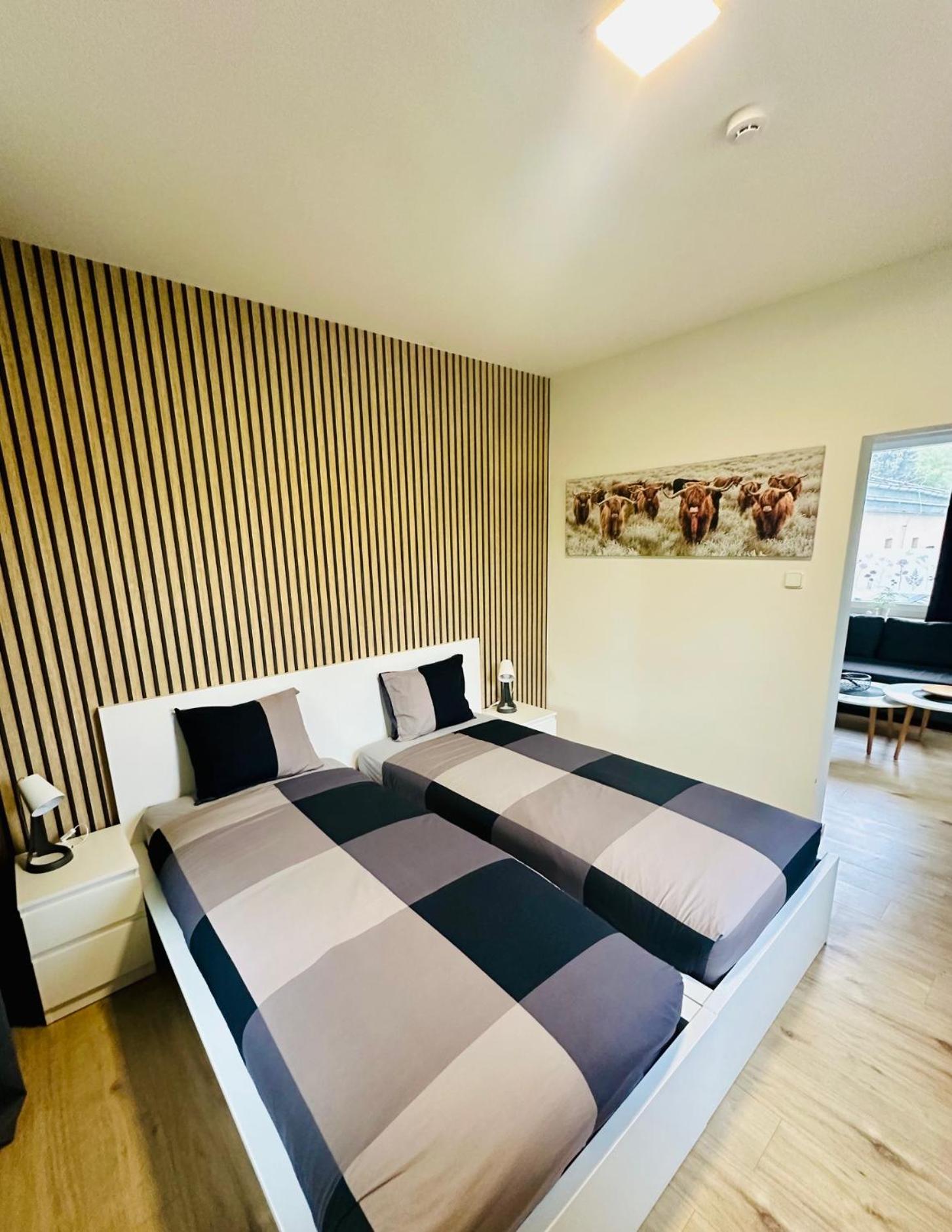 One-Bedroom Apartment - Photo 3