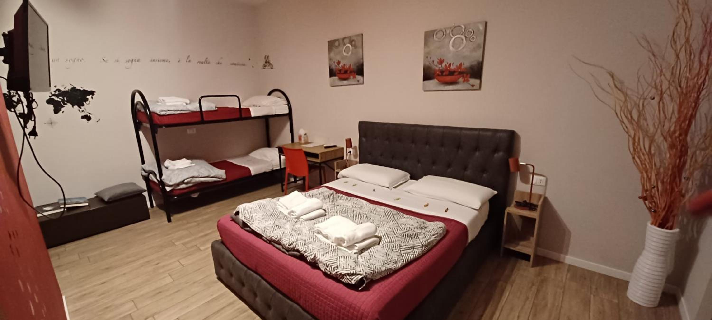 Triple Room with Private Bathroom photo 1