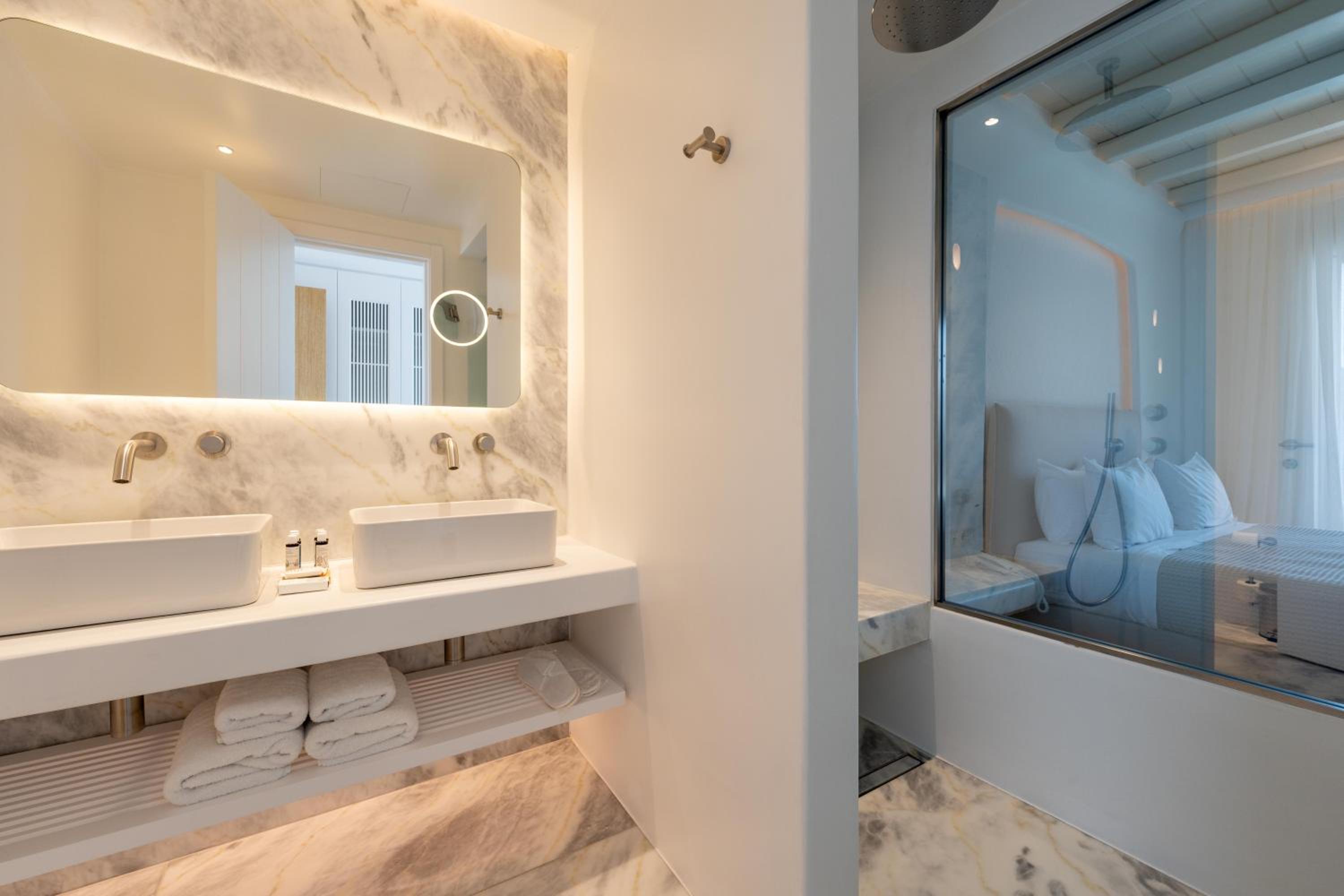 Junior Suite with Private Heated Pool - Photo 5
