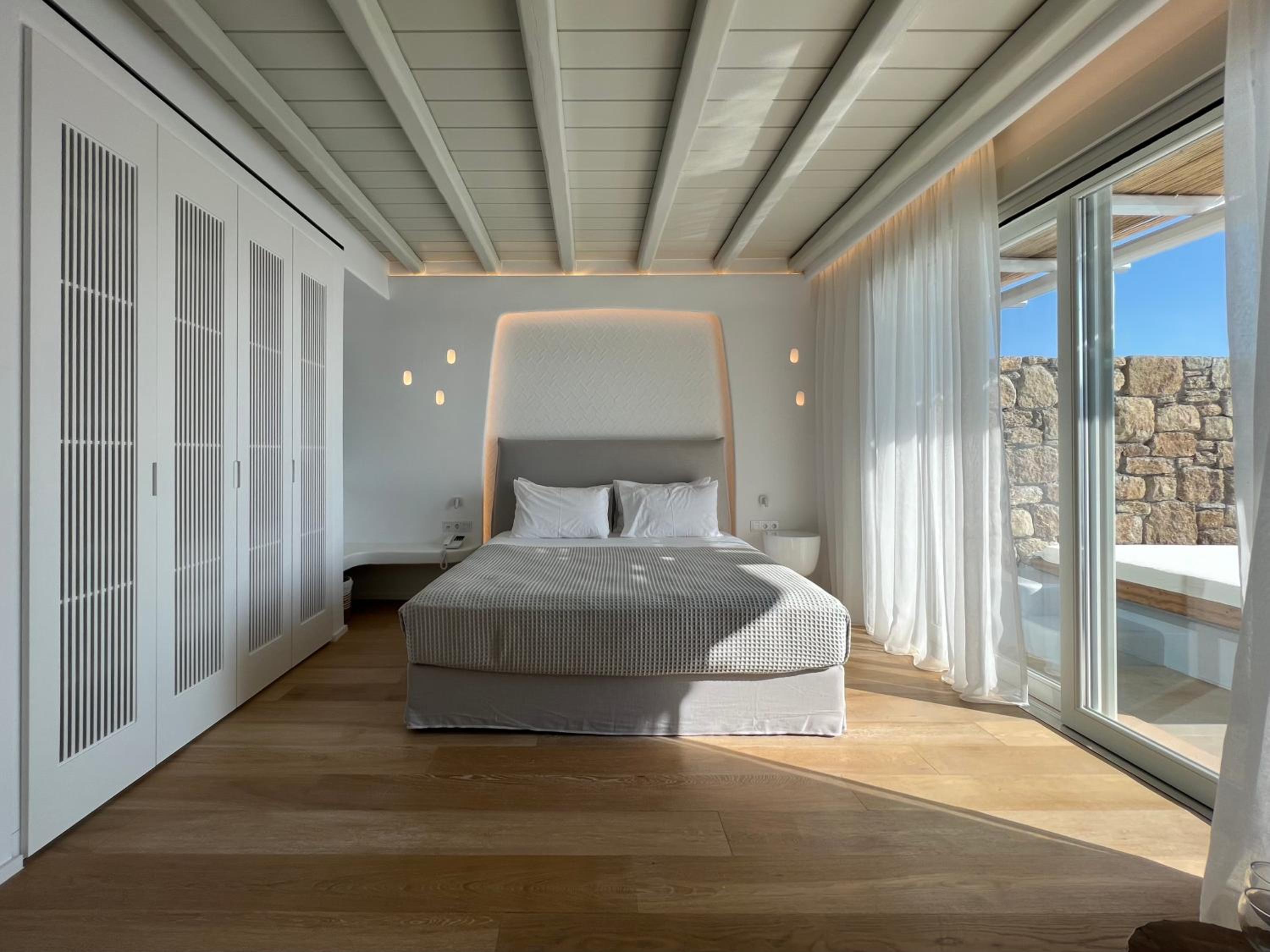 Junior Suite with Private Heated Pool - Photo 23
