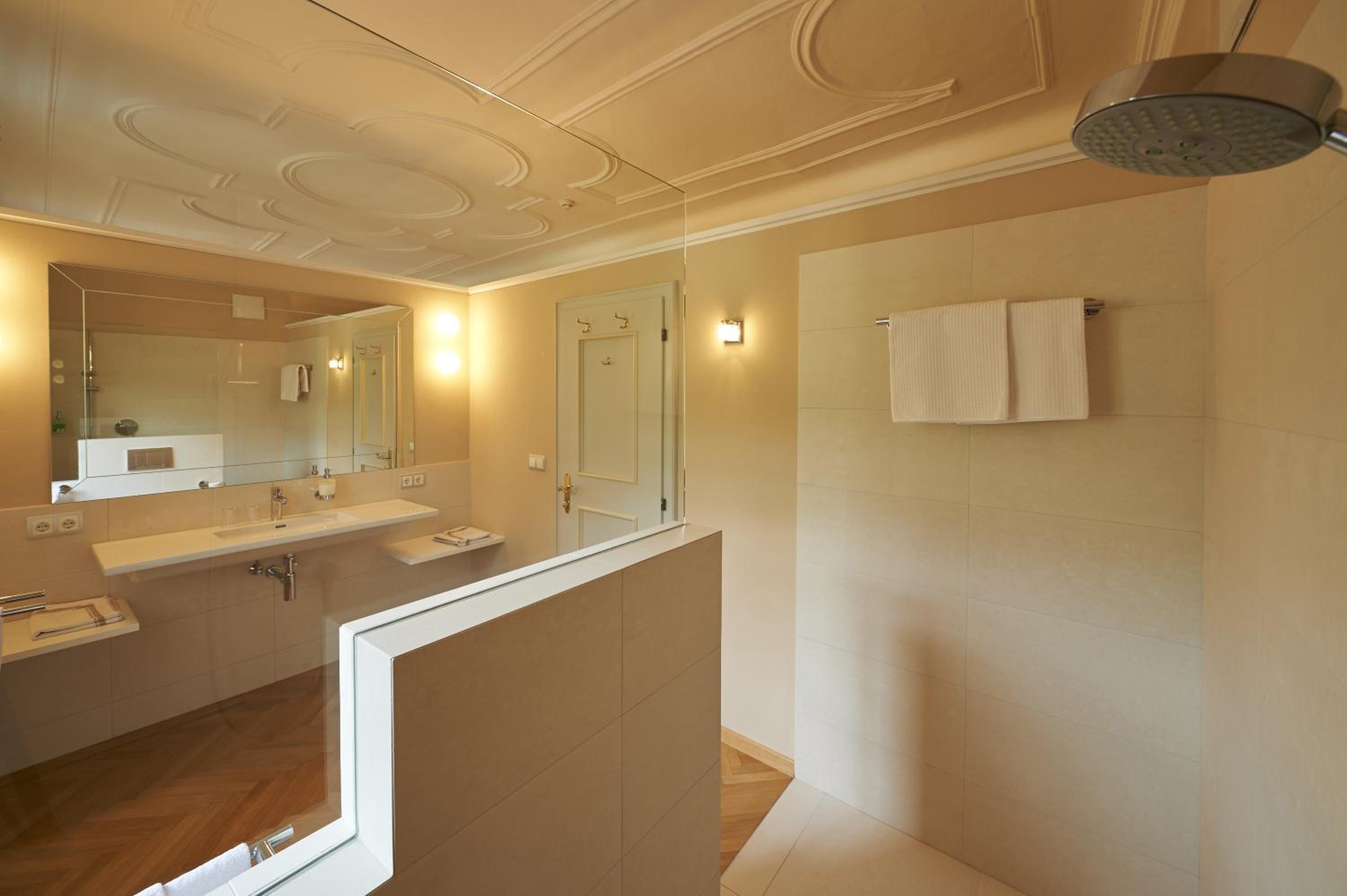 Junior Suite - Photo 3