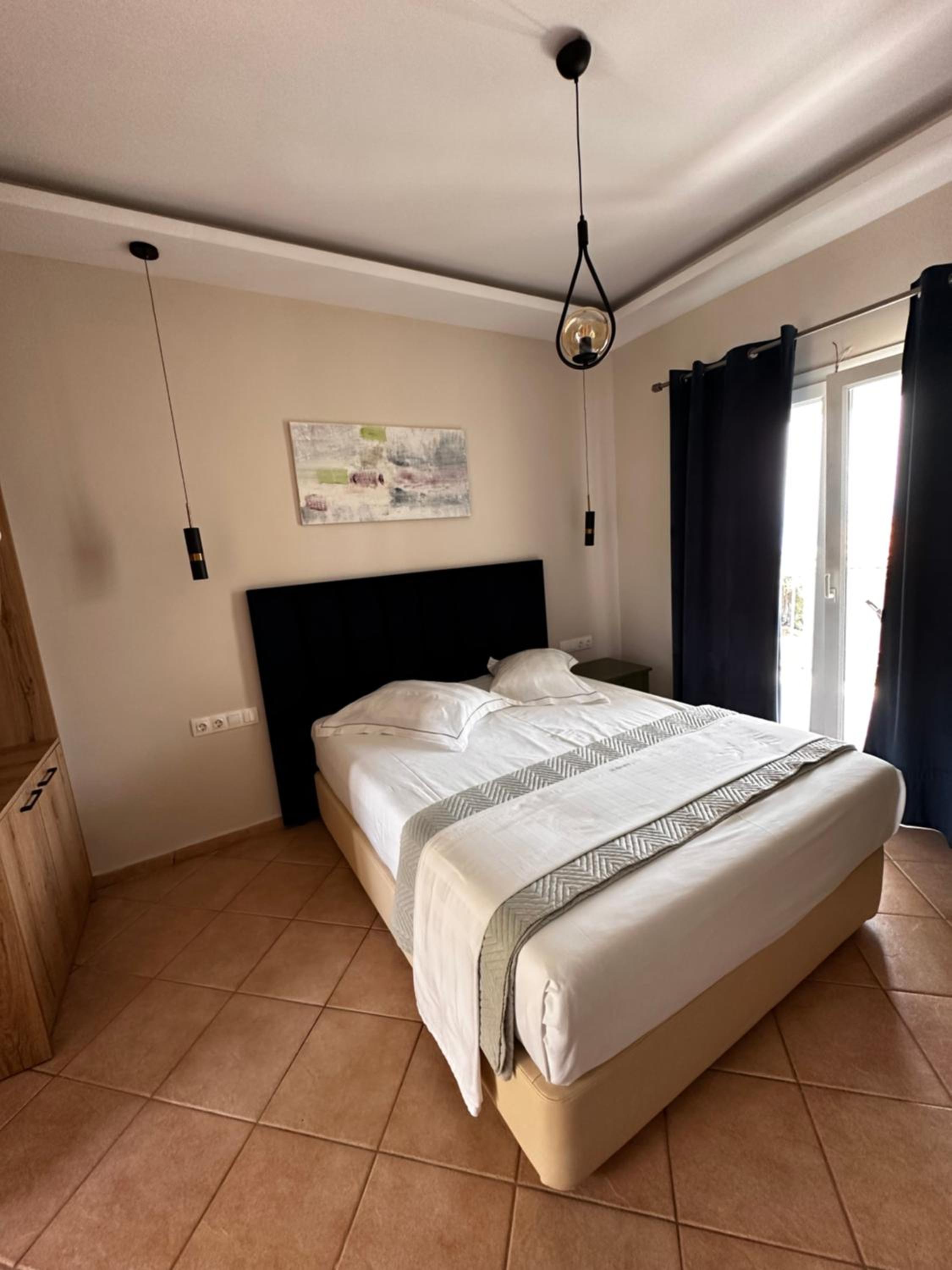 Studio Apartment - Photo 9
