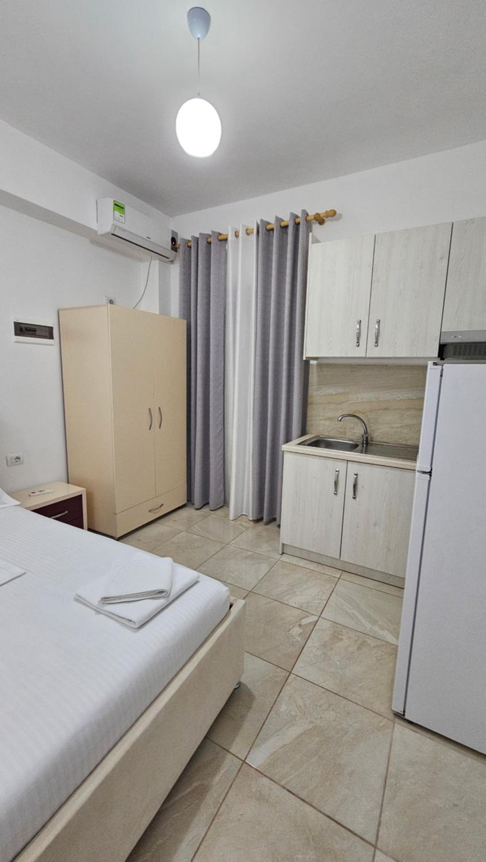 Triple Room with Pool View photo 3