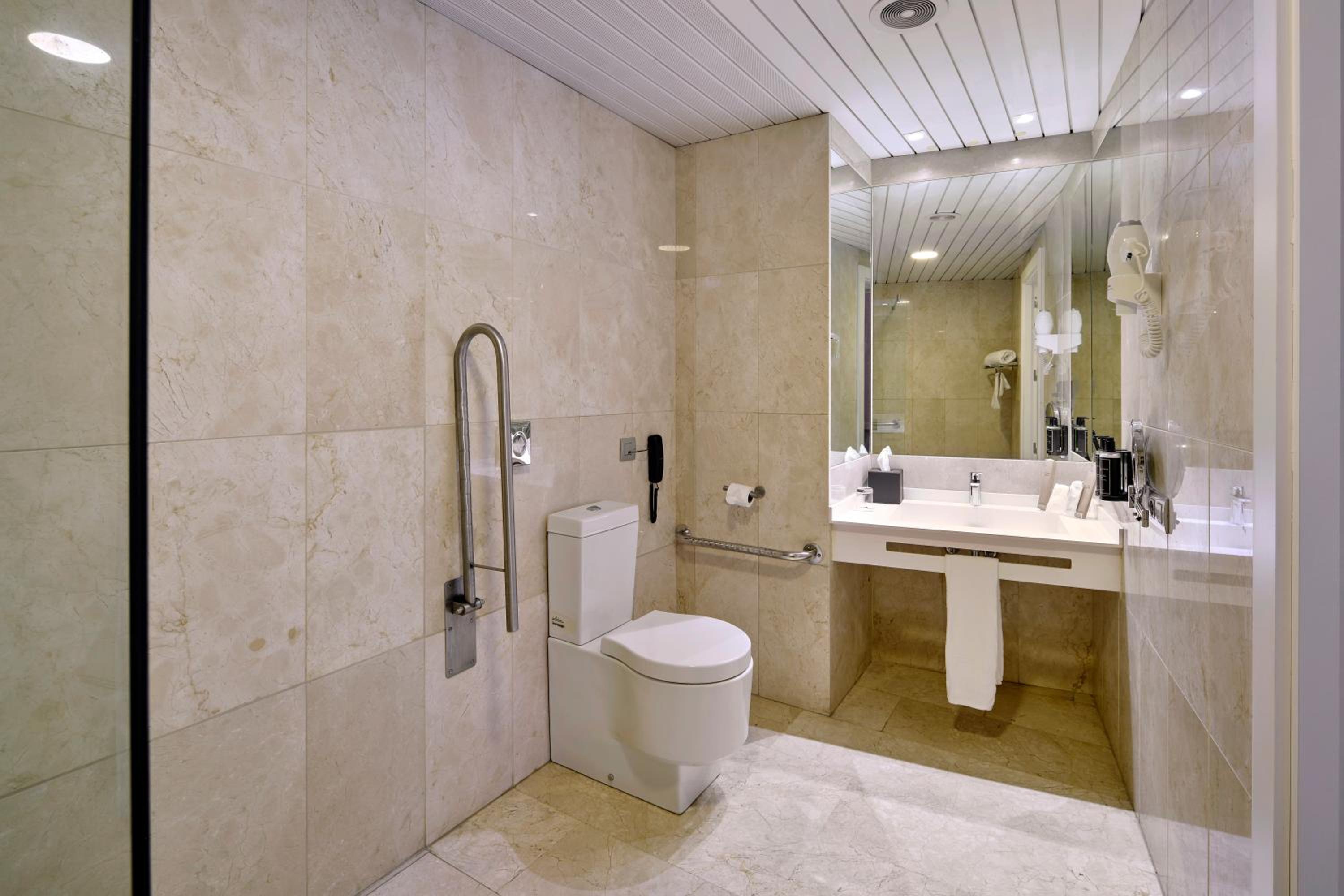Single Room - Photo 6