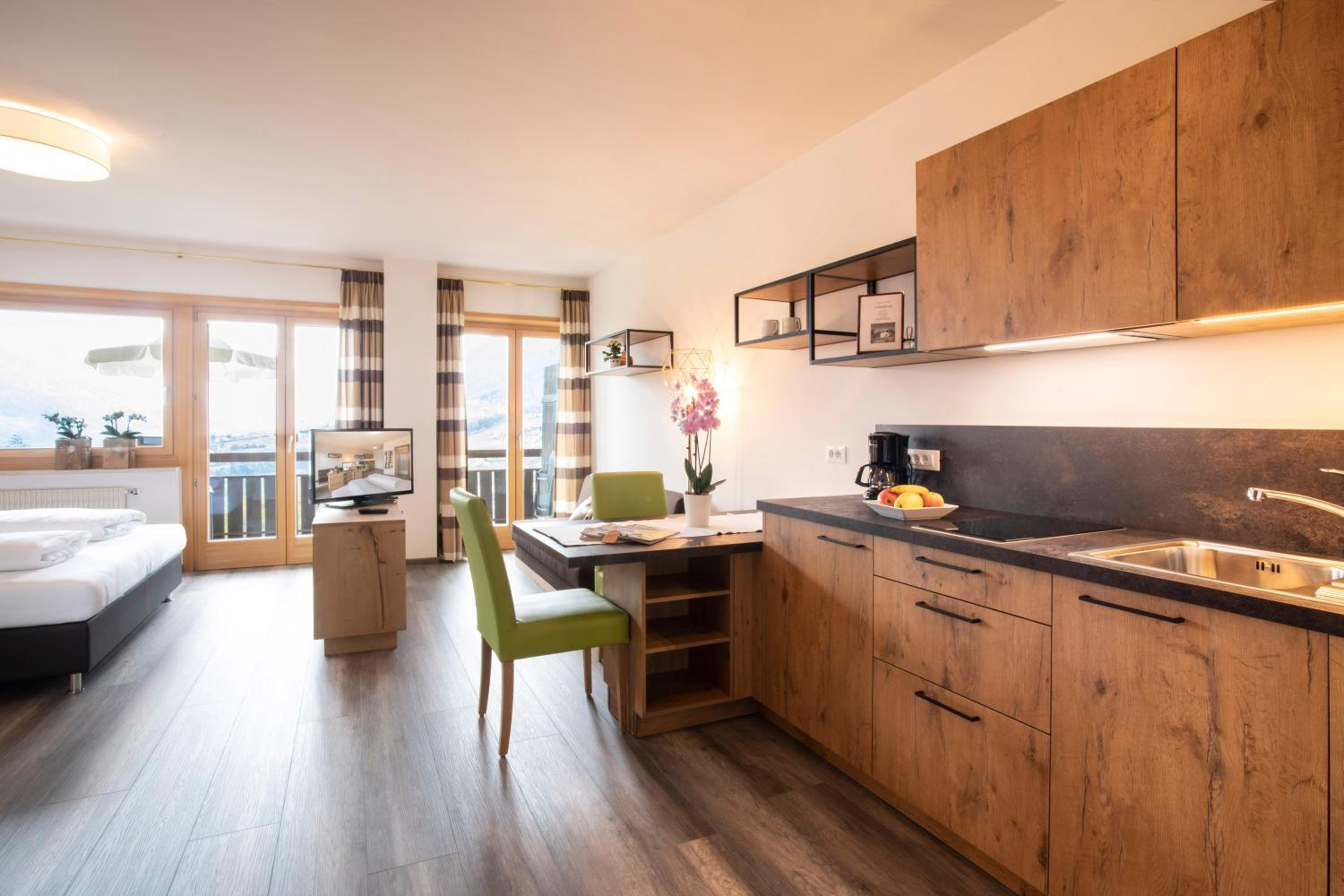 Apartment with Balcony