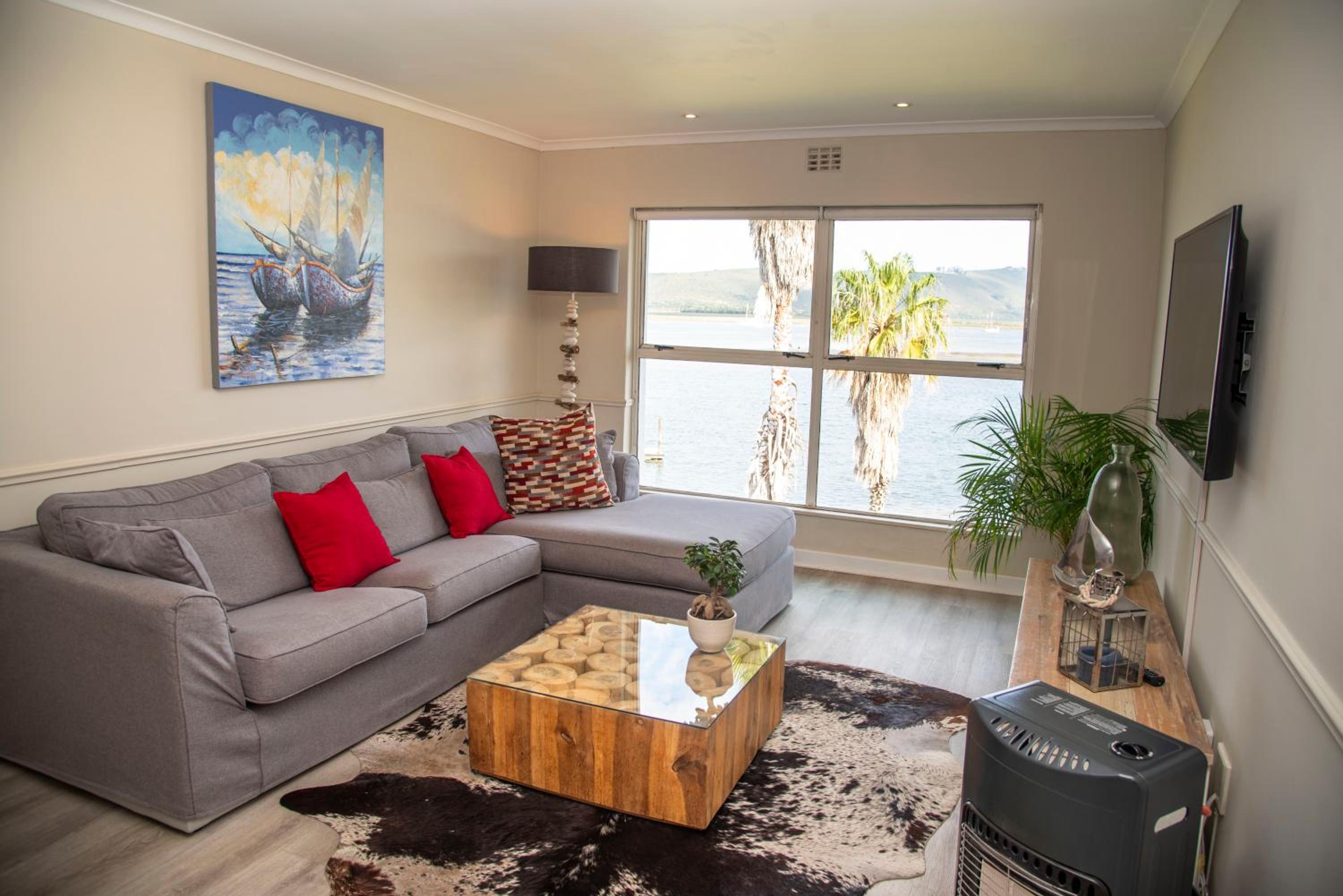 Apartment with Sea View - Photo 1