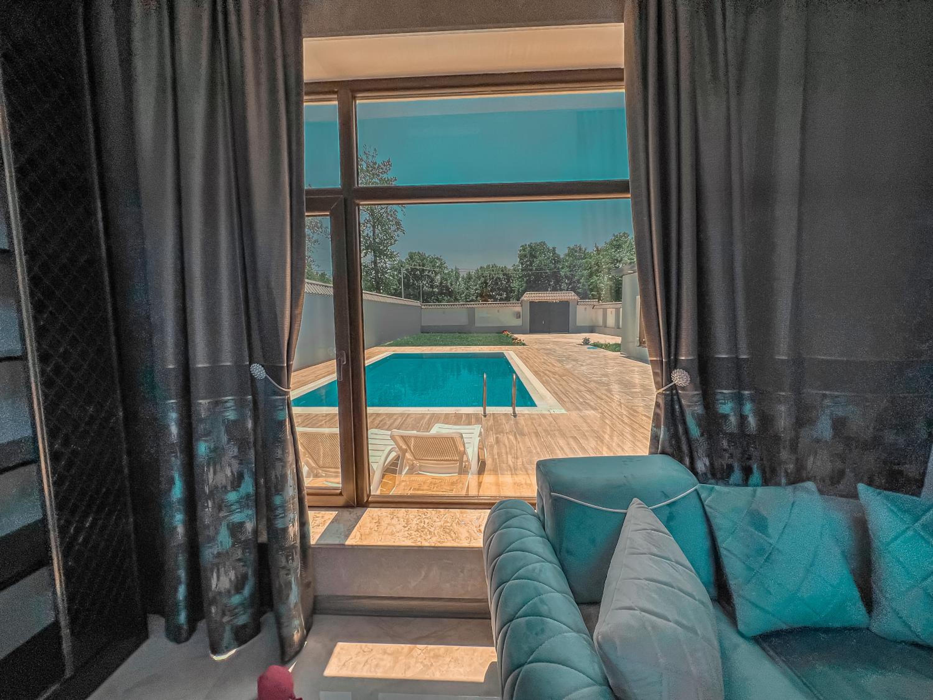 Villa photo 2