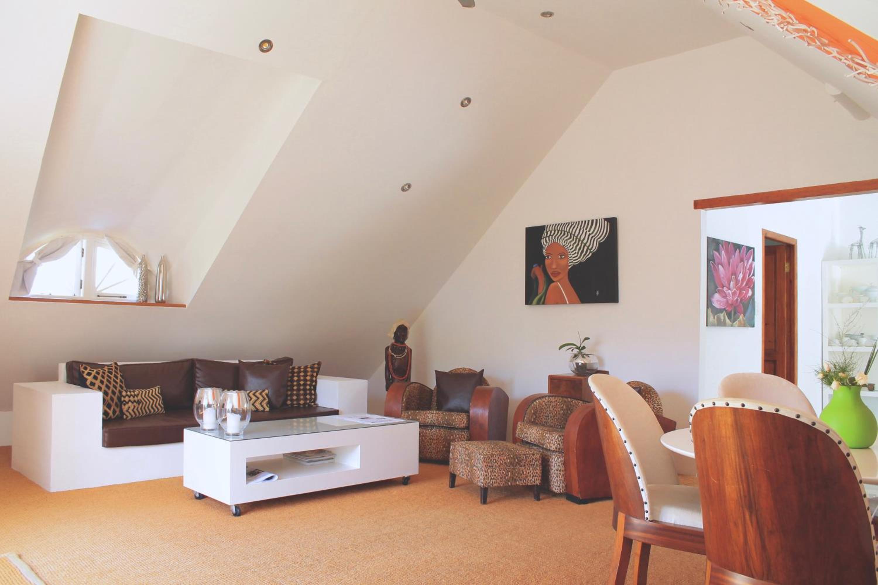 Loft Suite - Photo 11