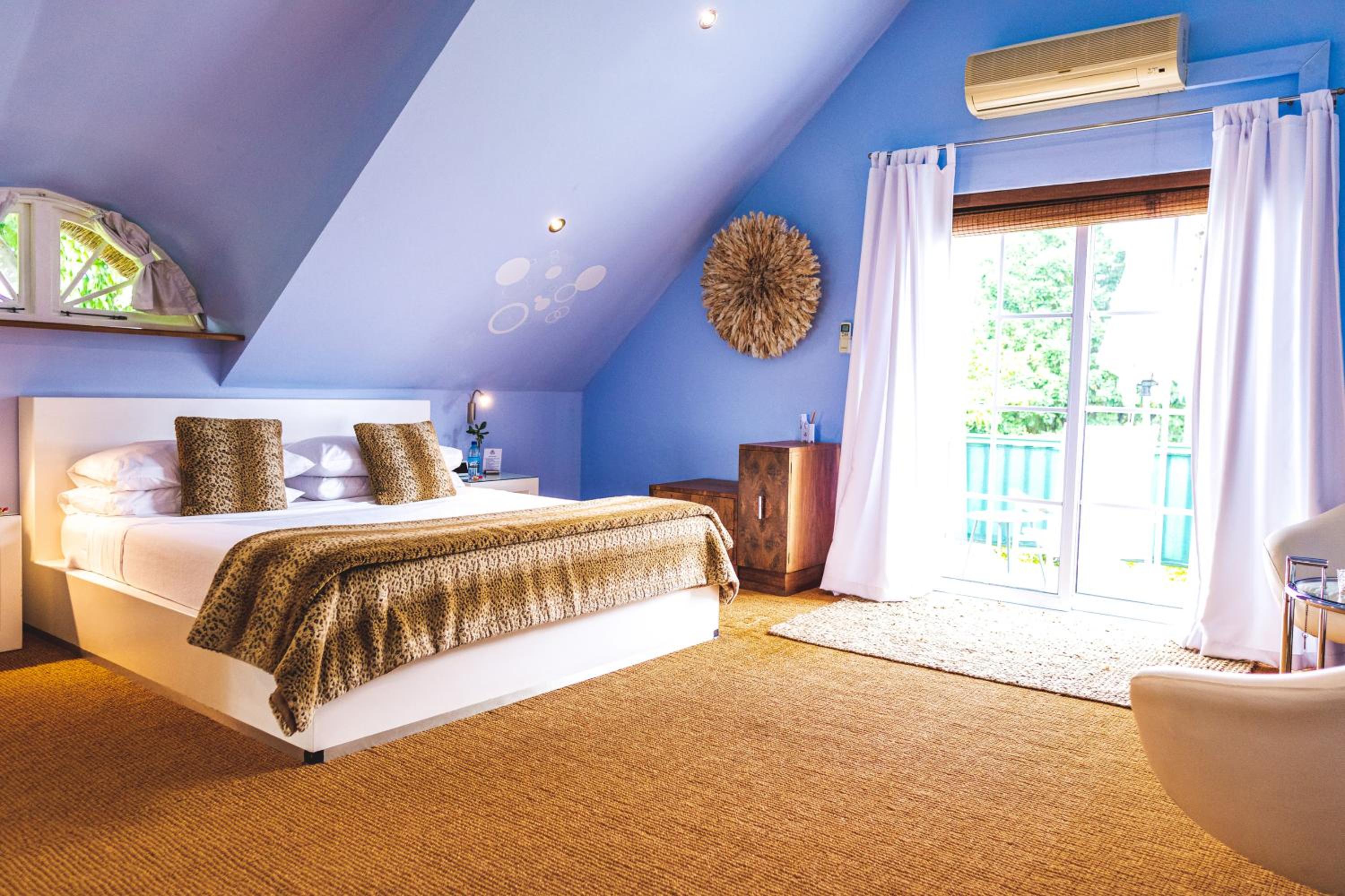 Loft Suite - Photo 5