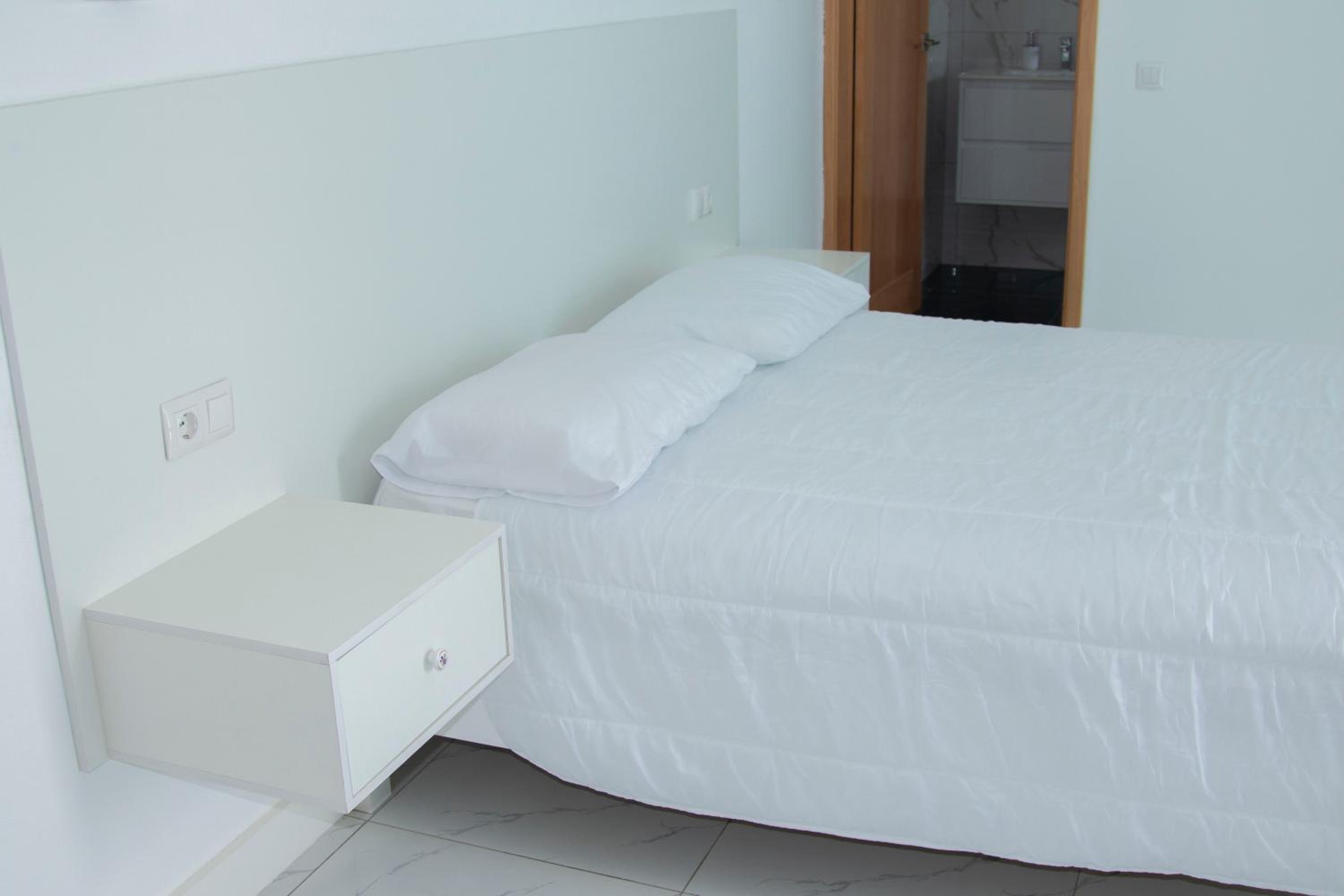 Deluxe Double Room With Balcony And Sea View