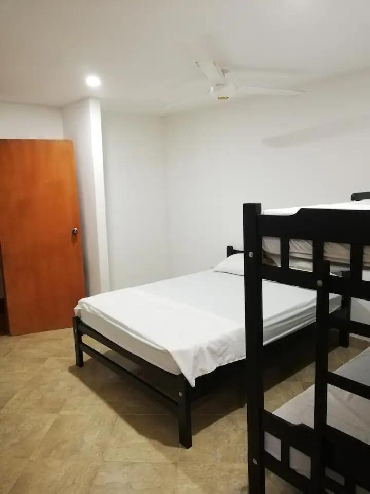 Quadruple Room with Private Bathroom photo 2