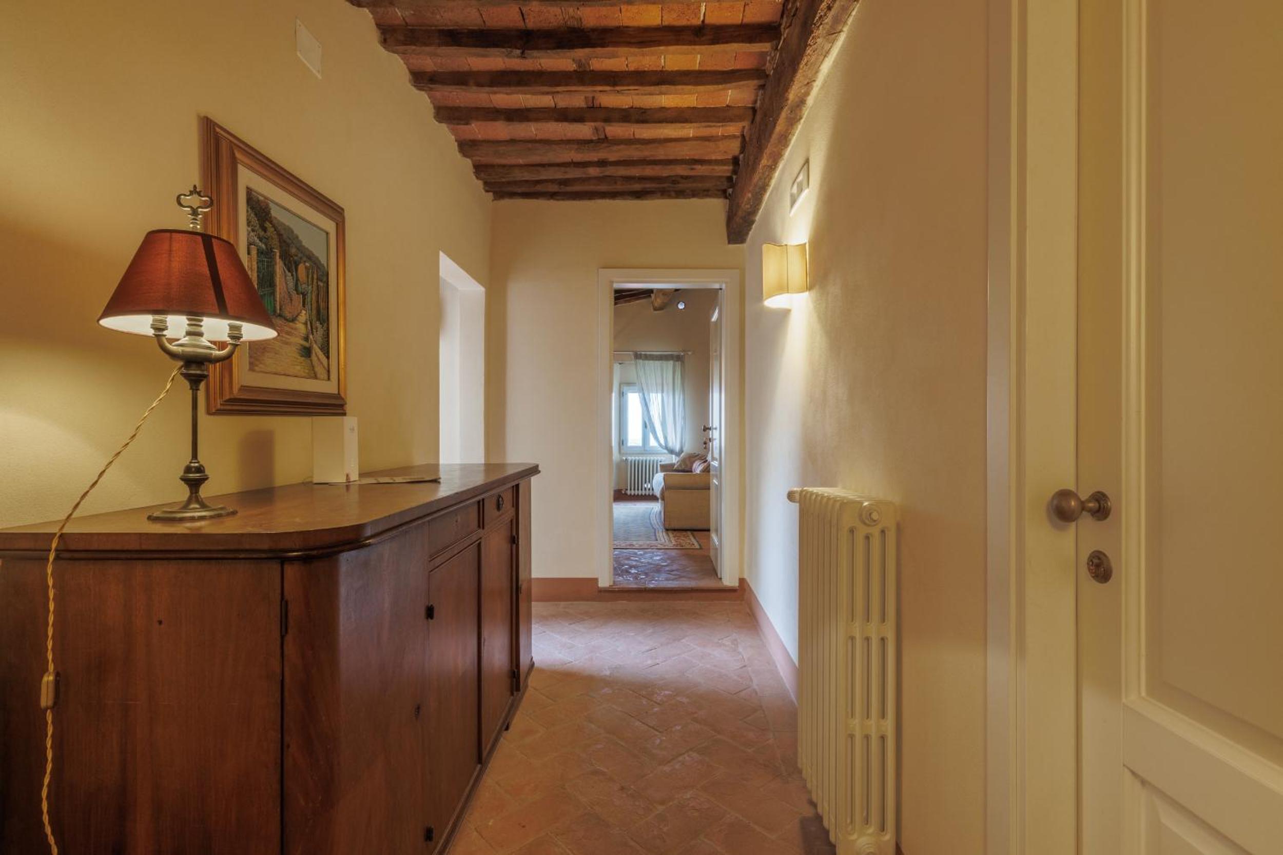 Maisonette photo 1