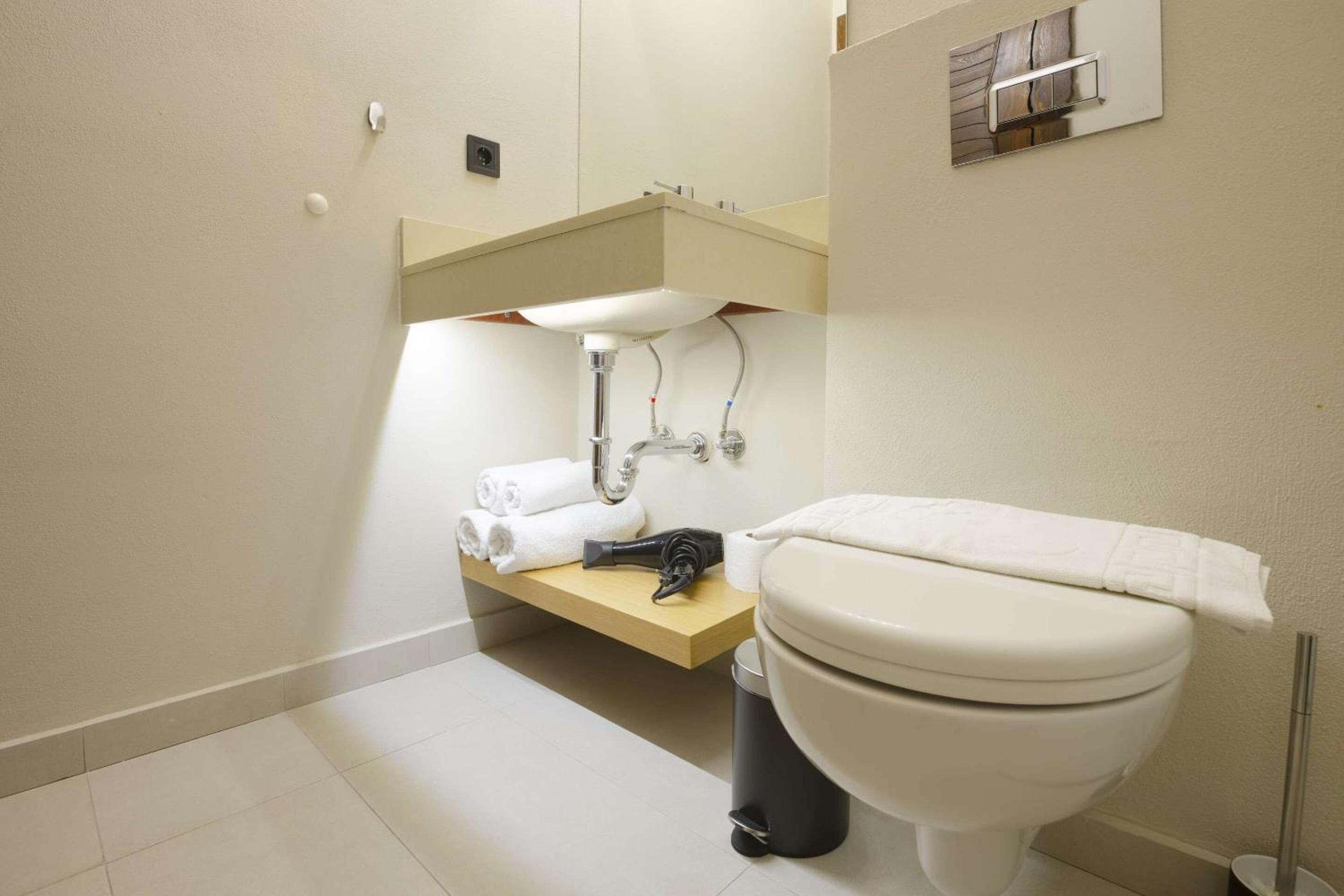 Superior Bungalow - Photo 15