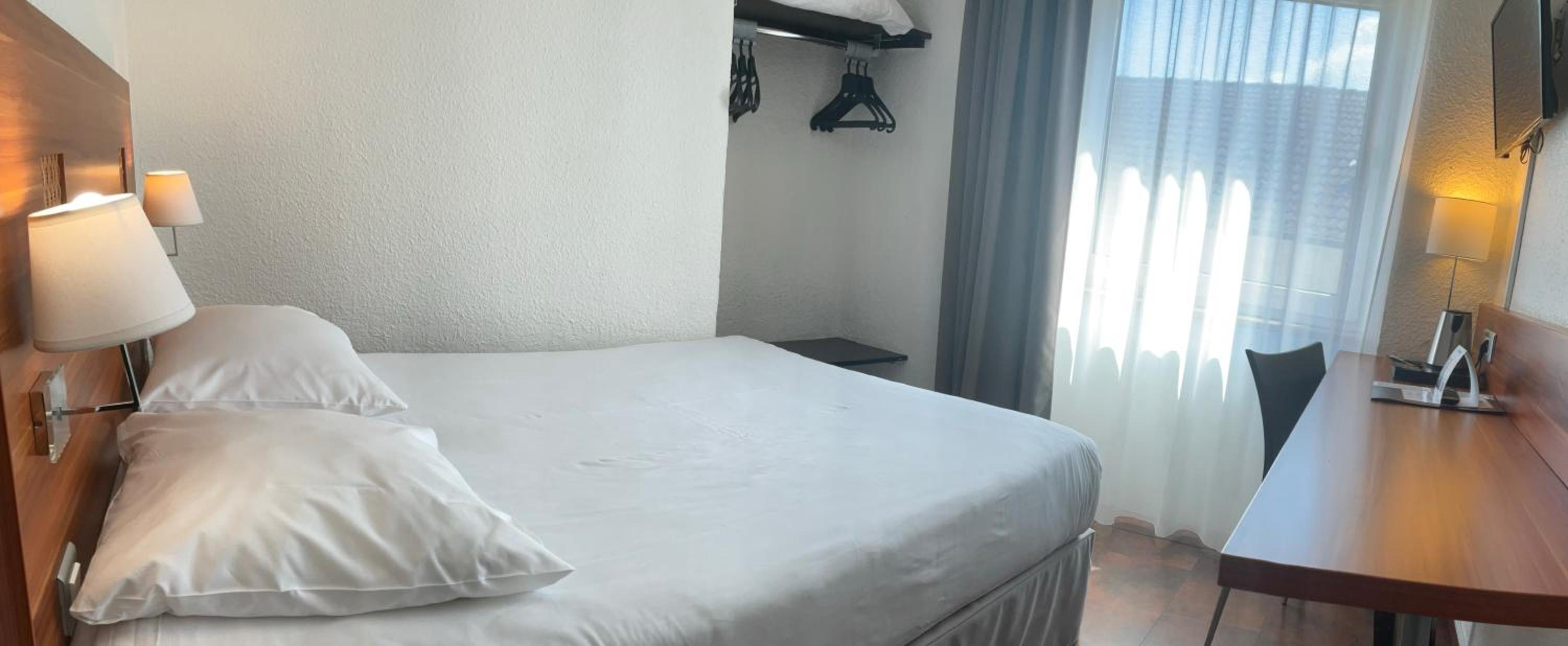 Classic Double Room - Photo 4