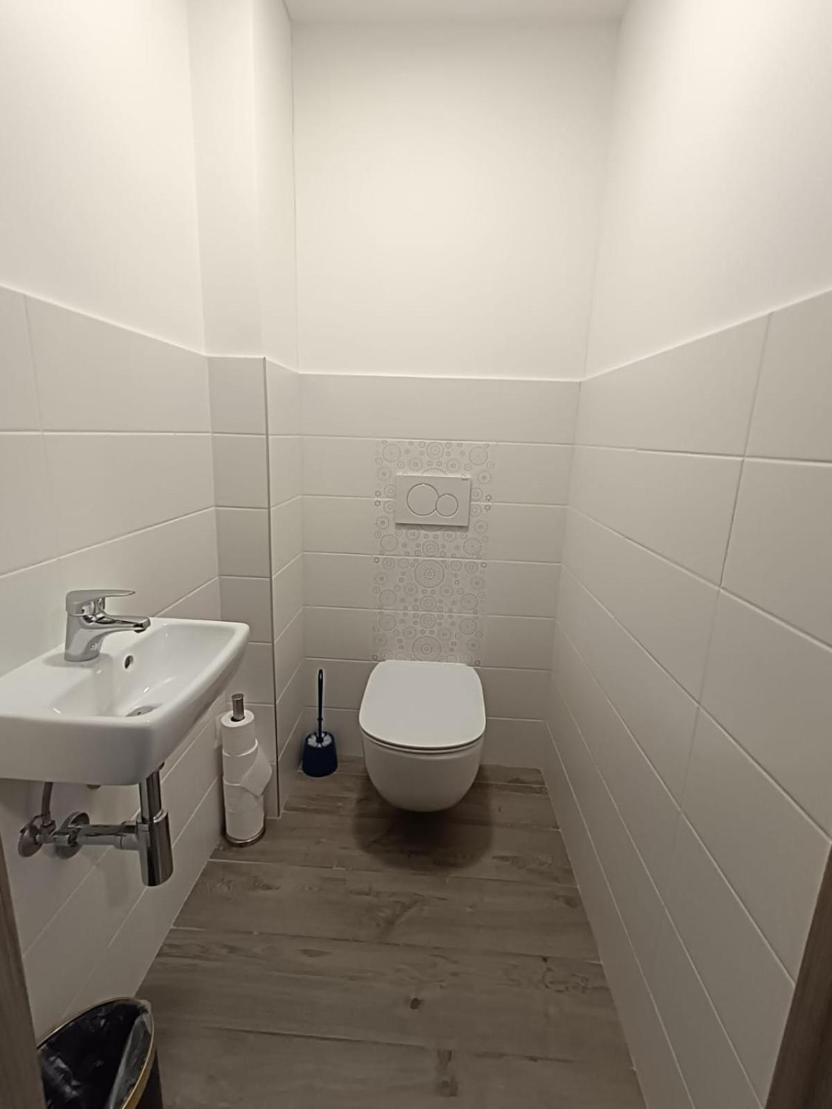 Two-Bedroom Apartment - Photo 4