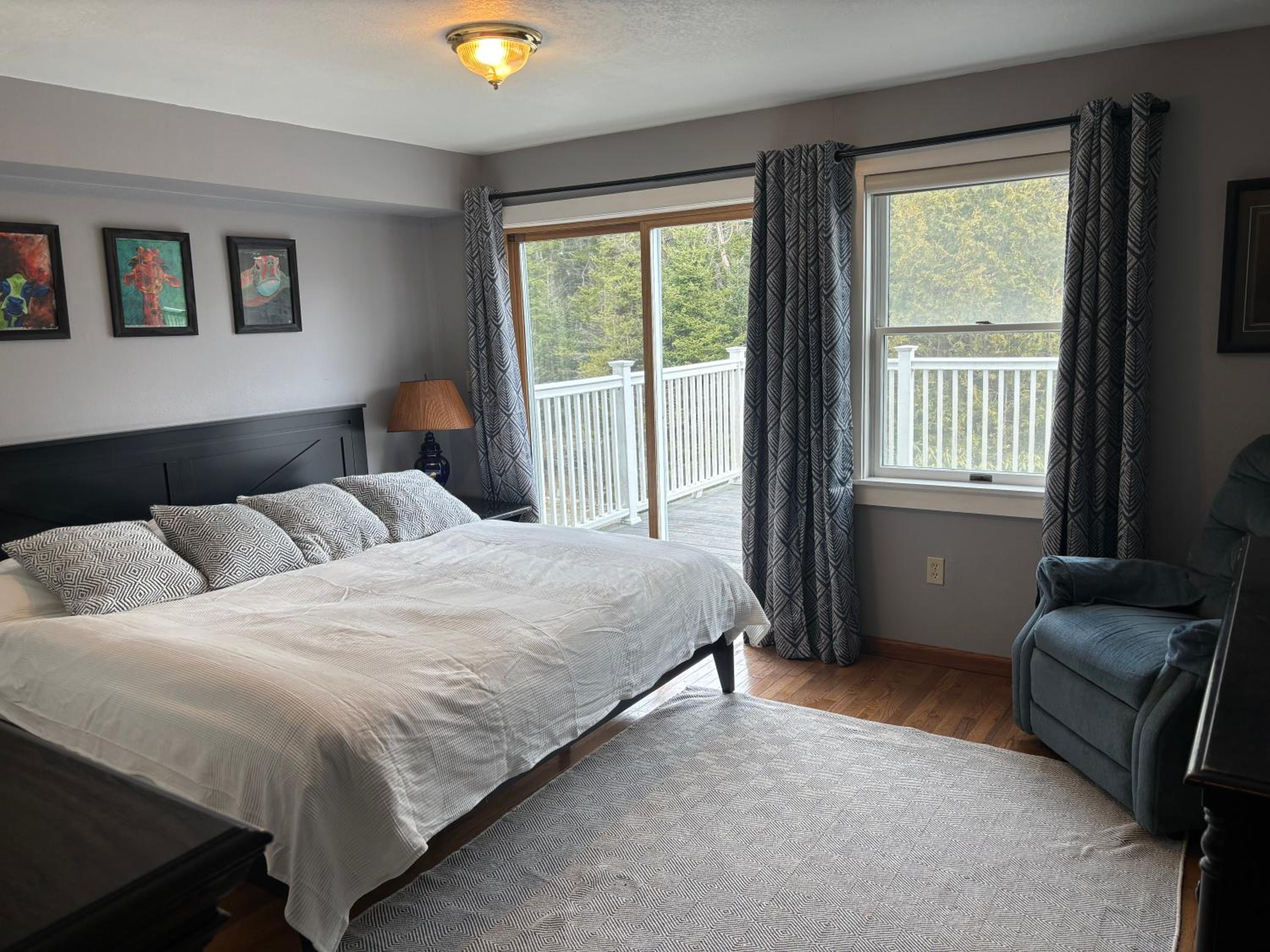 King Room with Balcony photo 1