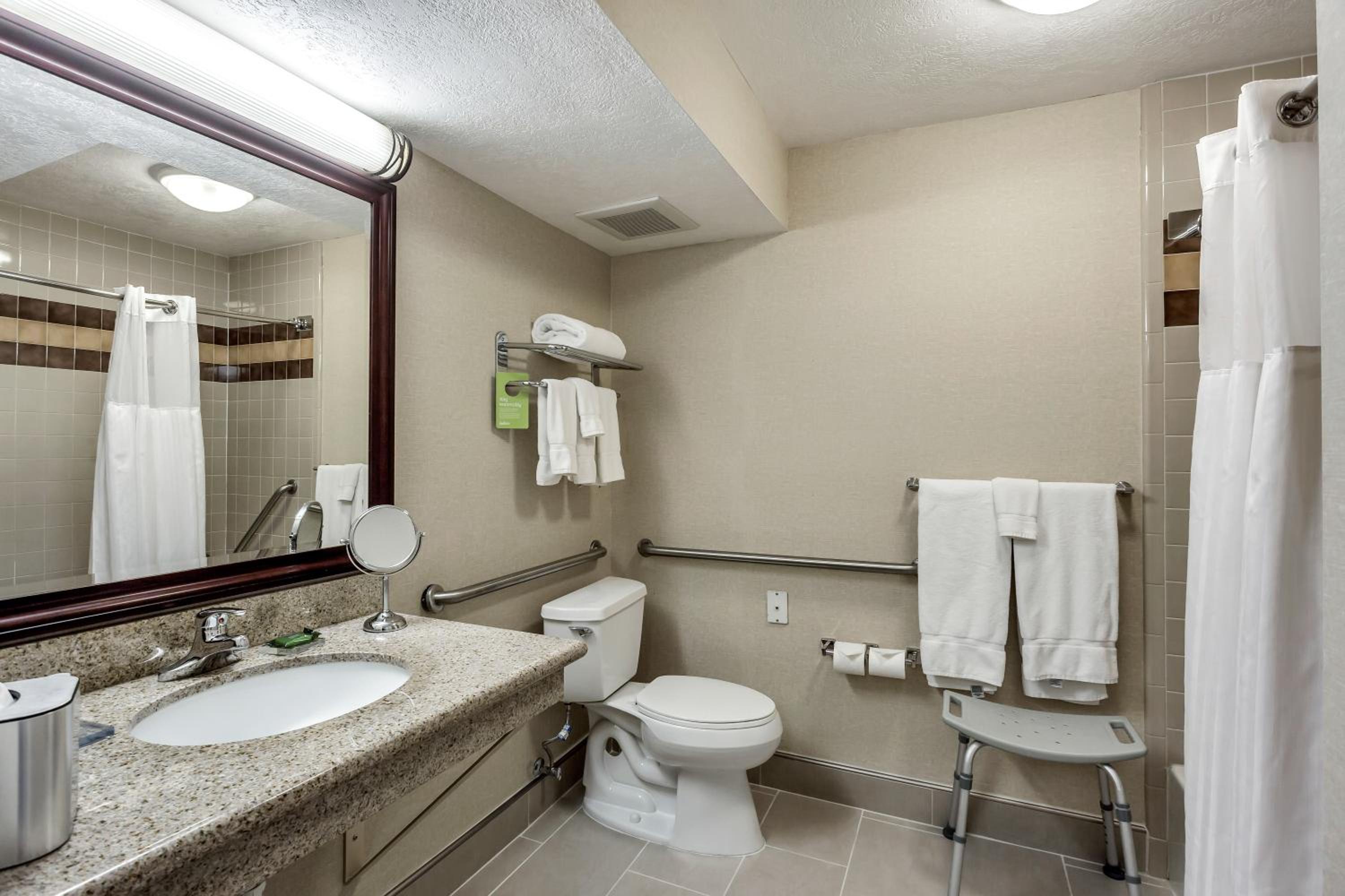 King Room - Disability Access/Non-Smoking - Photo 5
