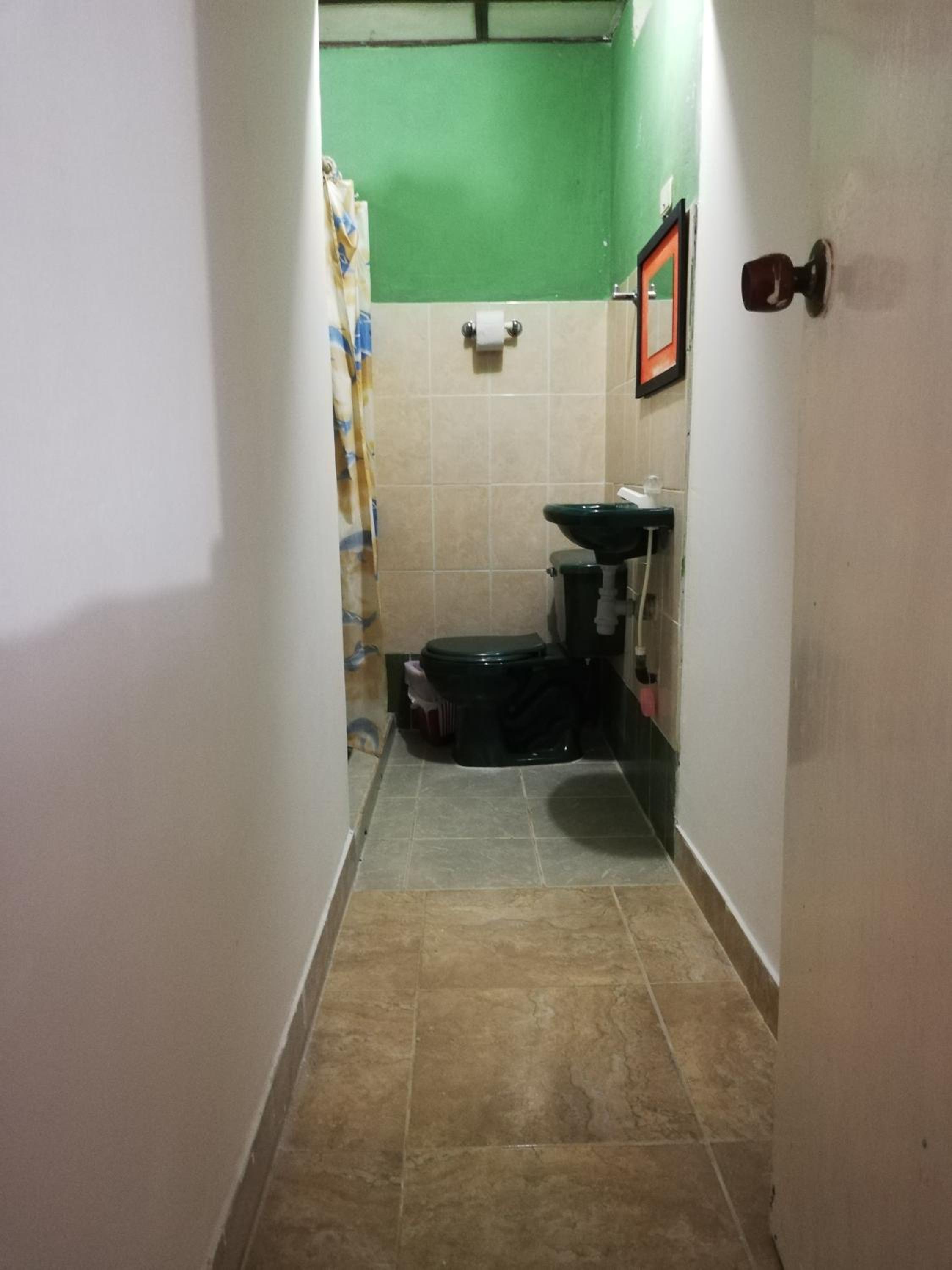 Family Room with Private Bathroom photo 3