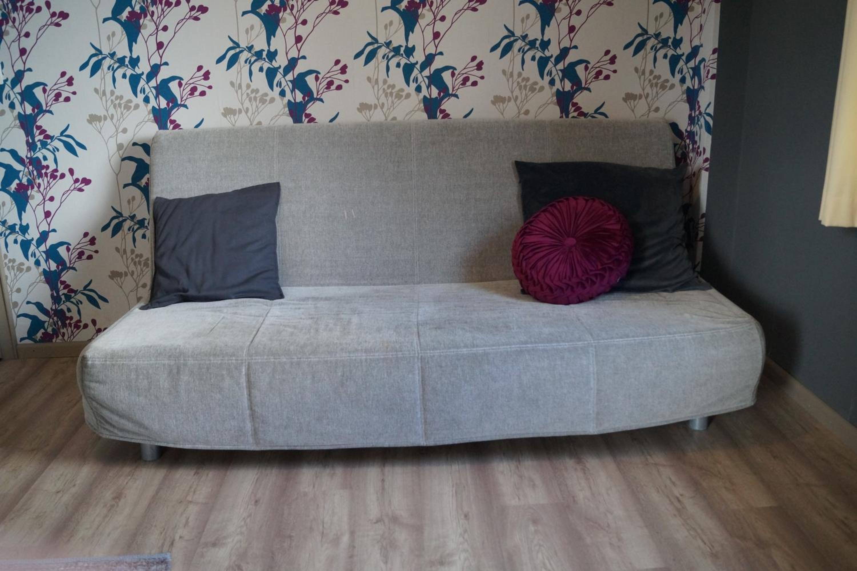 Family Room with Private Bathroom - Photo 2