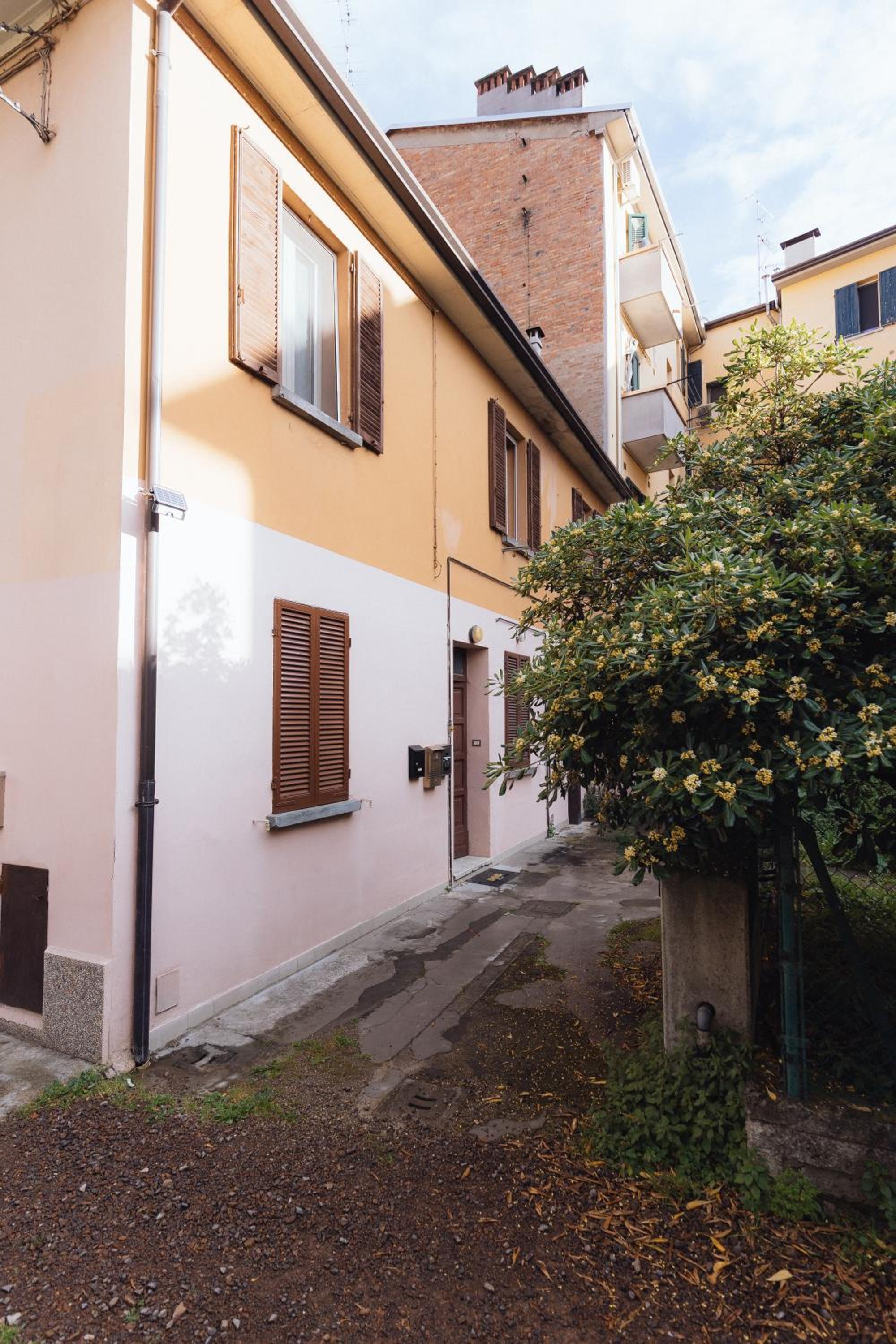 Two-Bedroom Apartment with Garden View photo 2