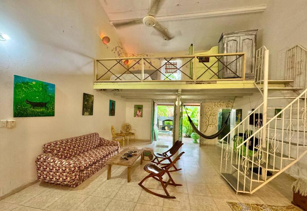 One-Bedroom House photo 2