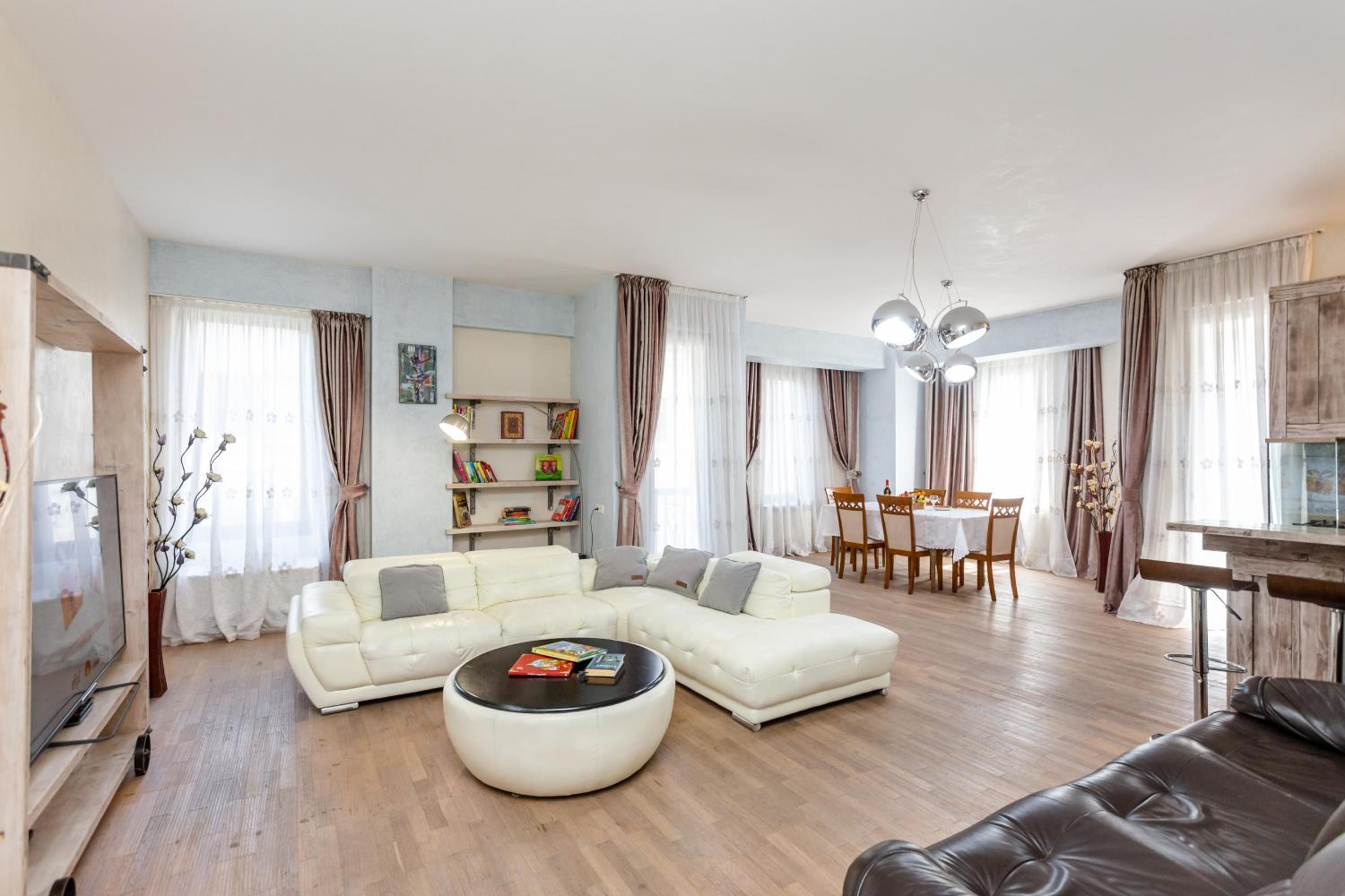 Four-Bedroom Apartment