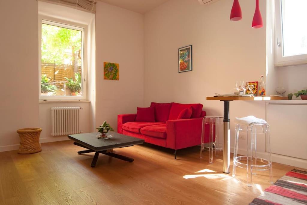 One-Bedroom Apartment - Non-Smoking