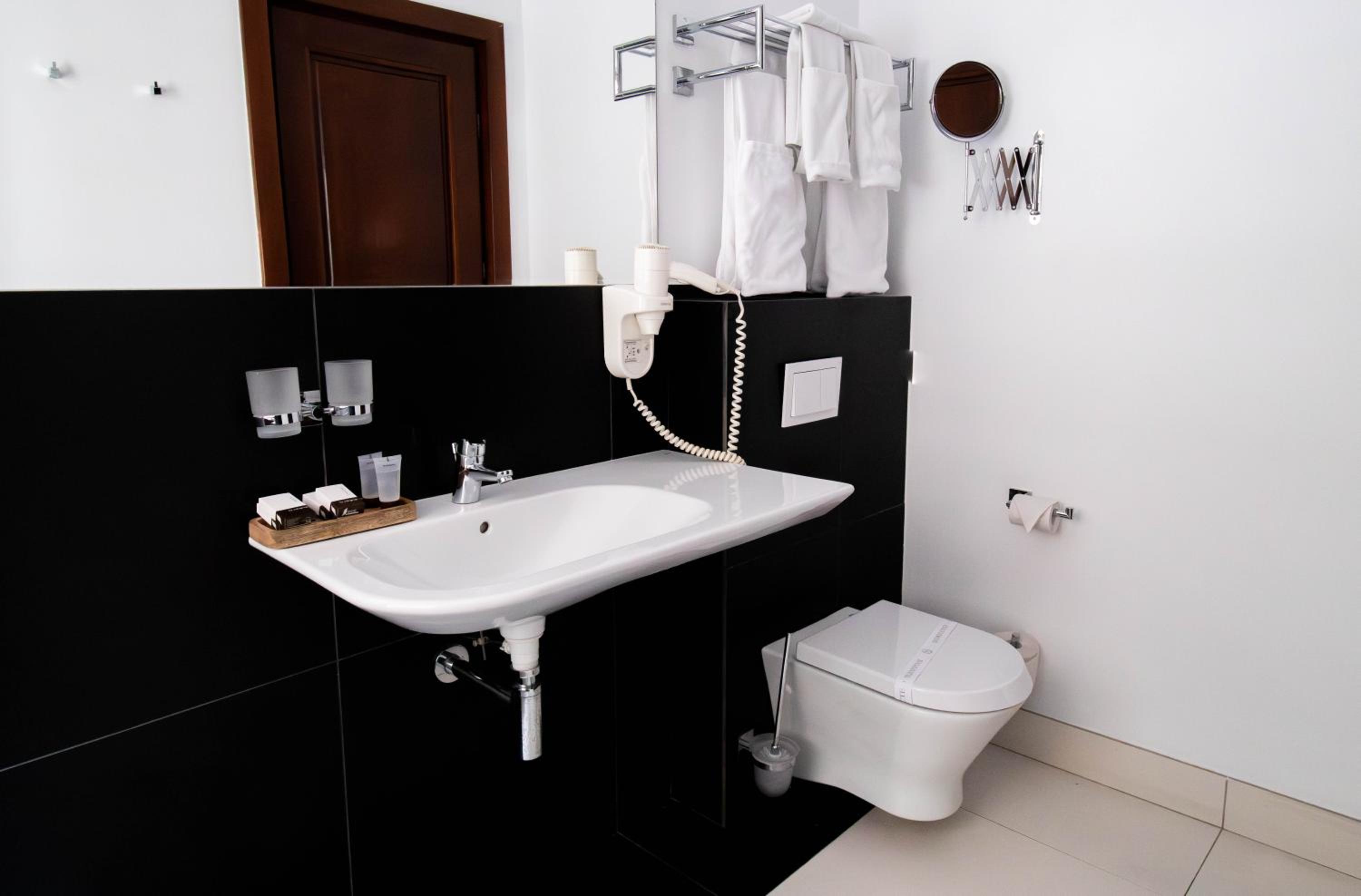 Standard Double Room - Photo 4