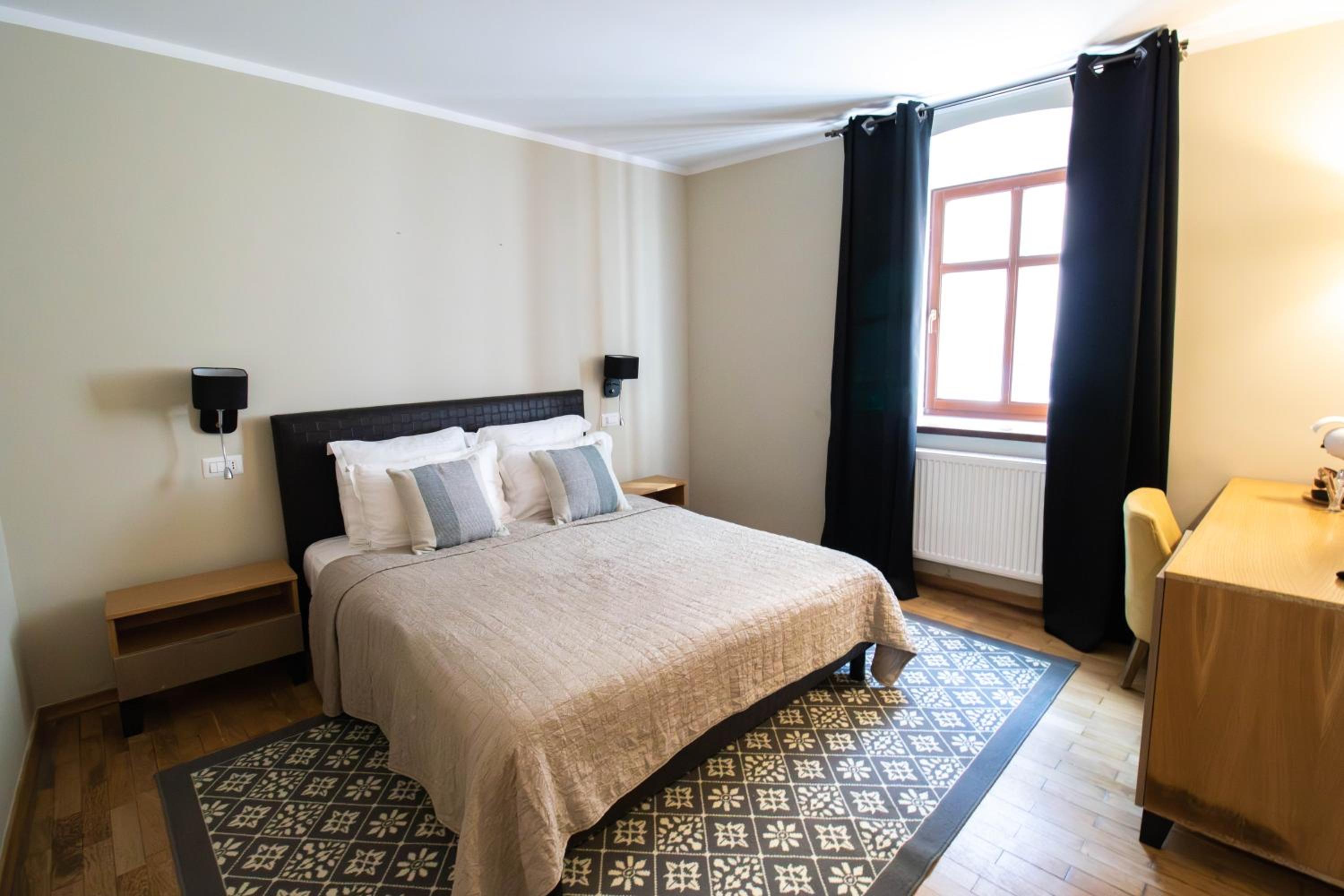 Standard Double Room - Photo 1
